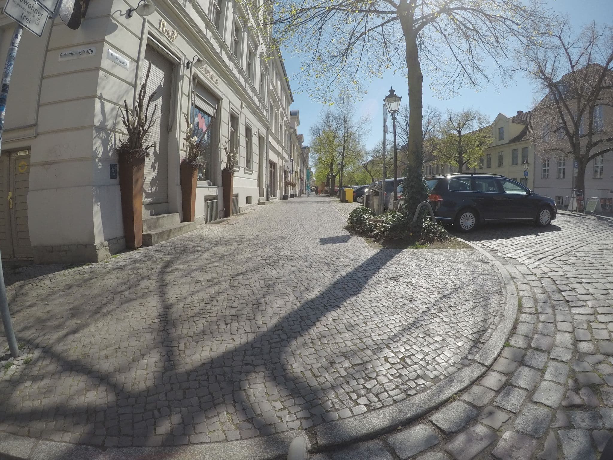 Street view near Altstadt Hotel, Potsdam — © kartonage (CC BY-SA · Mapillary)