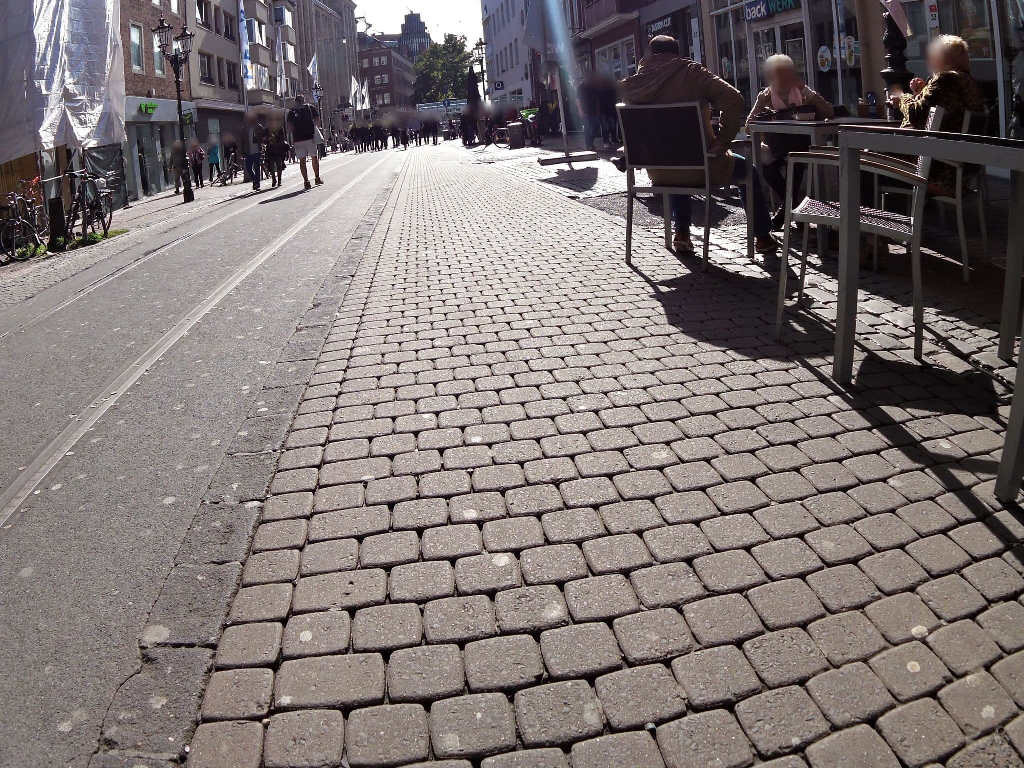 Street view near Victoria Altstadt Hotel, Düsseldorf — © chuck (CC BY-SA · Mapillary)