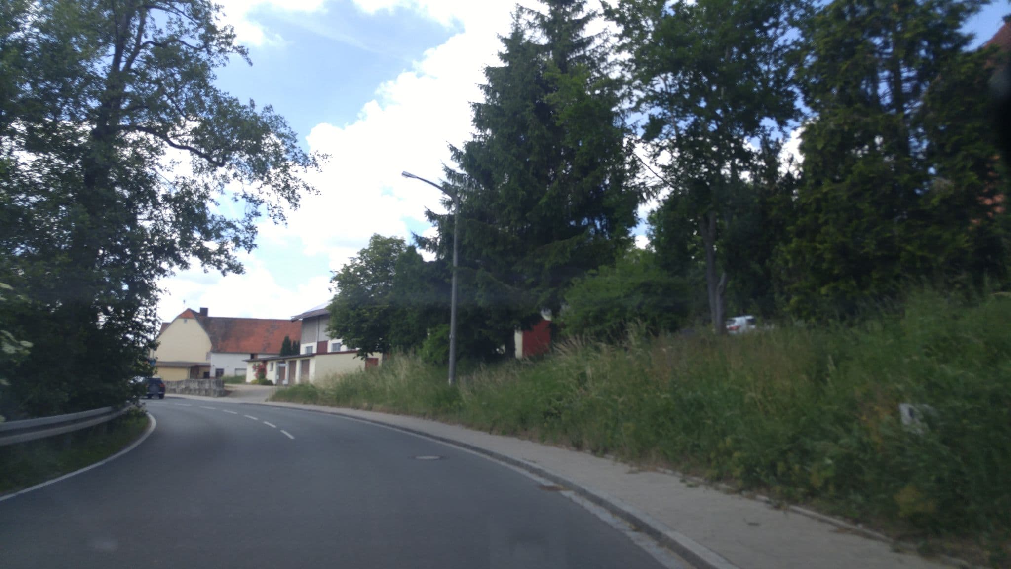 Street view near Pension im Aurachtal, Herzogenaurach — © falk (CC BY-SA · Mapillary)