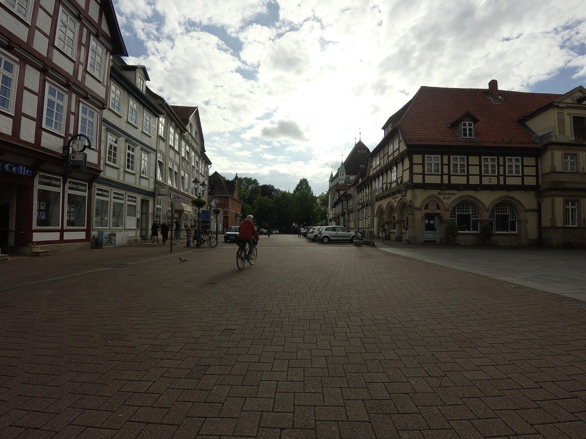 Street view near Hotel Celler Hof, Celle — © ankeric (CC BY-SA · Mapillary)