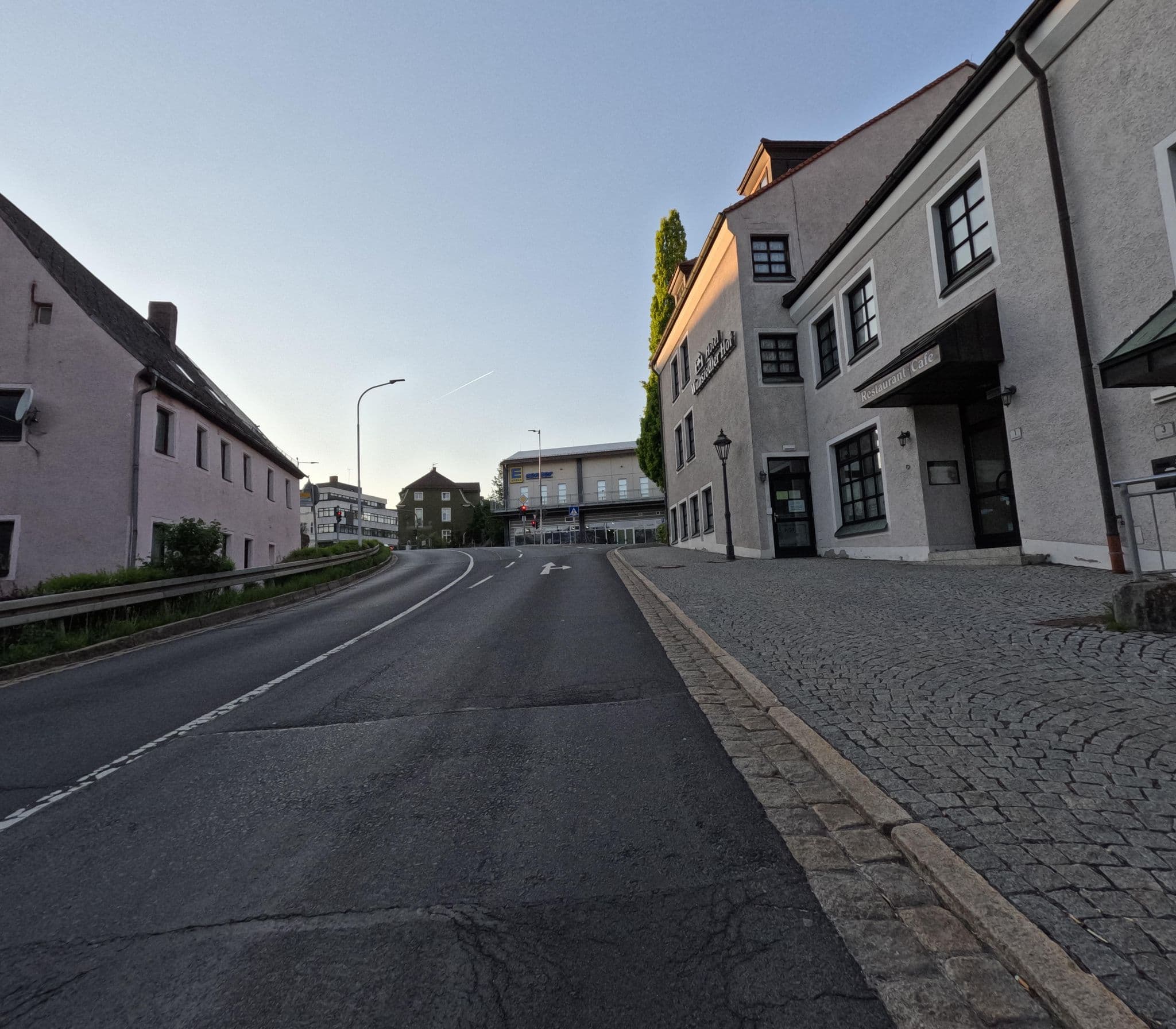 Street view near Meister BÄR HOTEL Fichtelgebirge, Wunsiedel — © kopra (CC BY-SA · Mapillary)