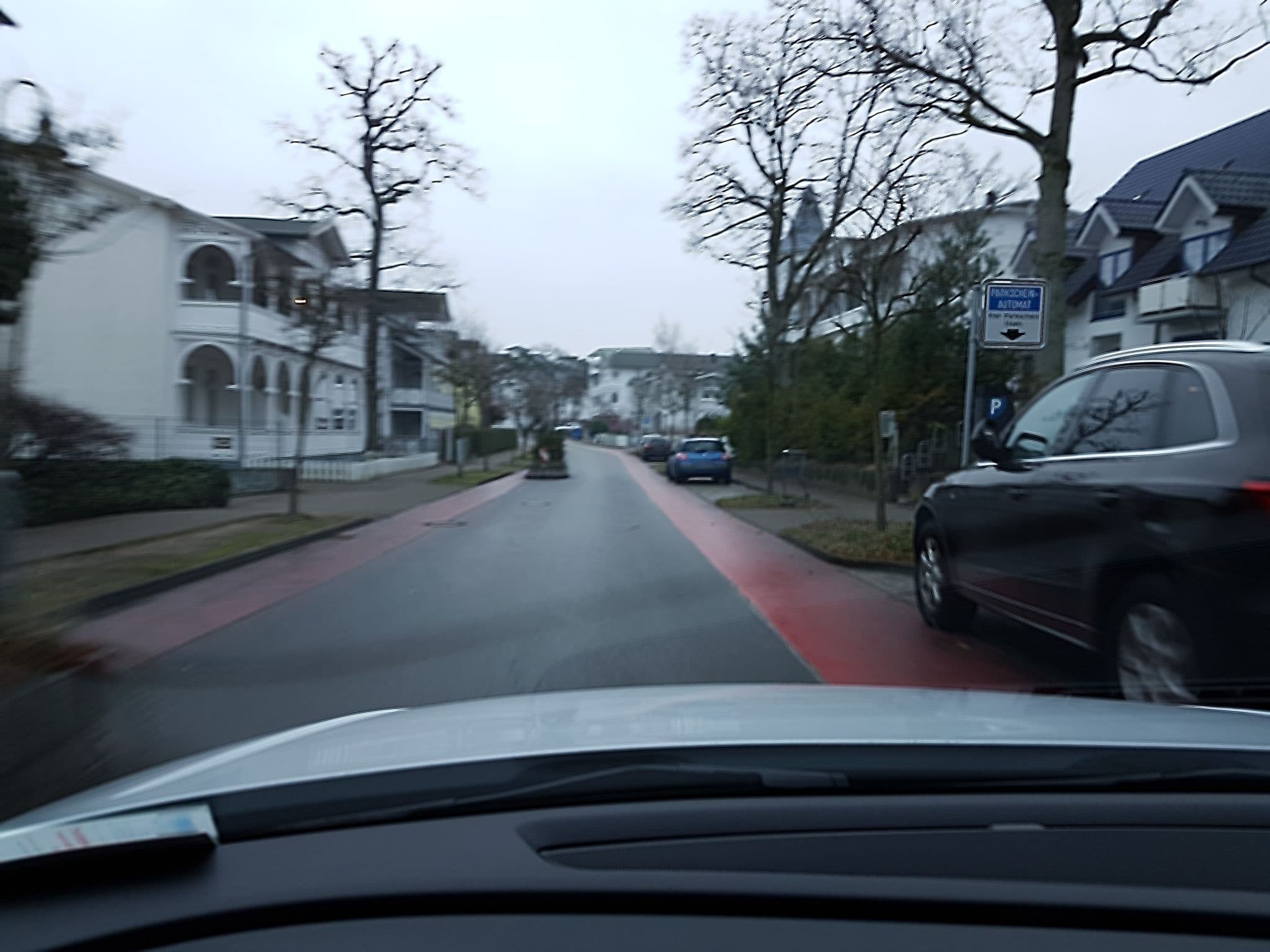 Street view near Haus Emsland, Ostseebad Binz — © changchun1 (CC BY-SA · Mapillary)
