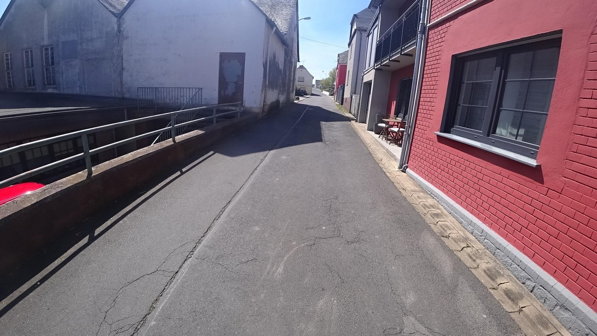 Street view near Alrun´s Gasthaus, Masburg — © Vosgivince (CC BY-SA · Mapillary)