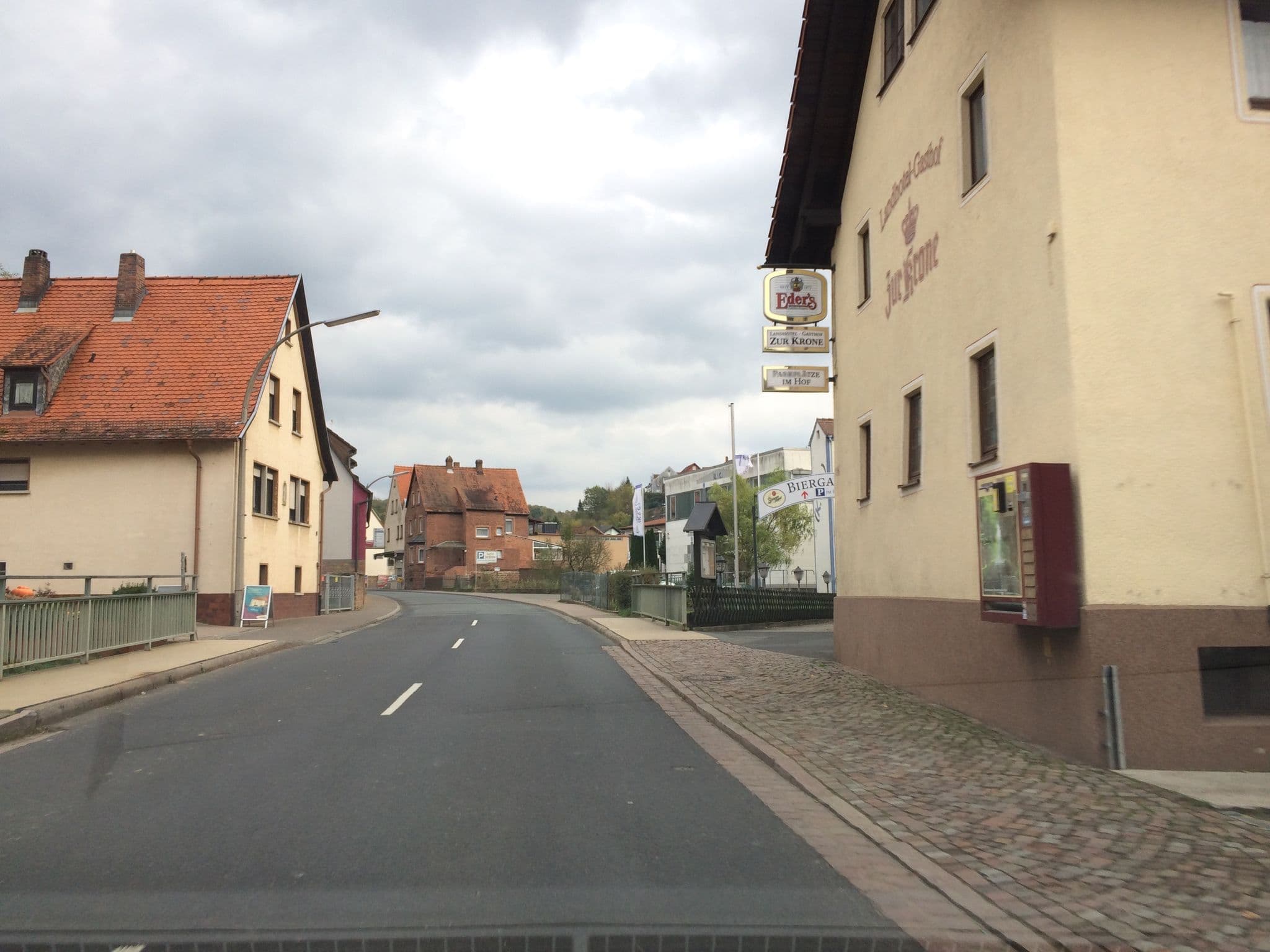 Street view near Landhotel Zur Krone, Leidersbach — © dekarl (CC BY-SA · Mapillary)