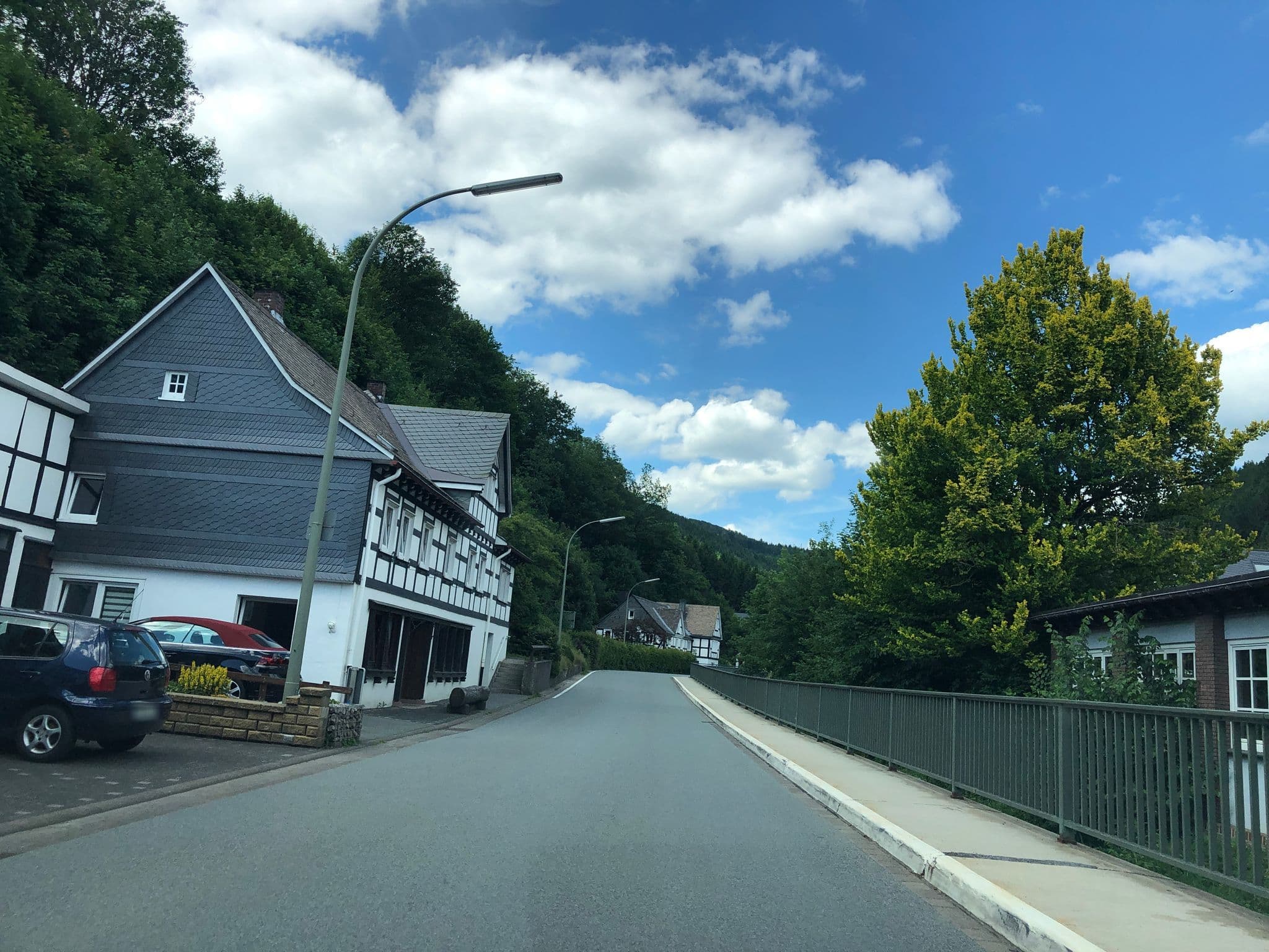 Street view near Hotel Schieferhof, Bad Fredeburg — © chuck (CC BY-SA · Mapillary)