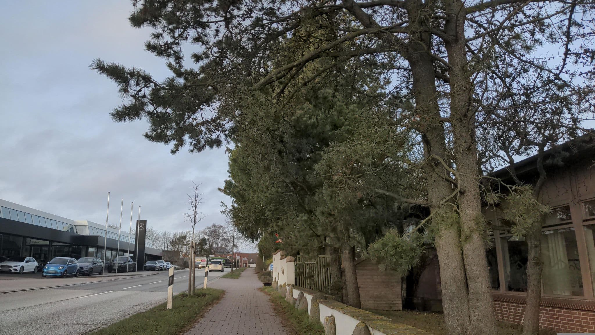 Street view near EUT-IN Hotel „Alte Straßenmeisterei“, Eutin — © rasmustravemnd (CC BY-SA · Mapillary)