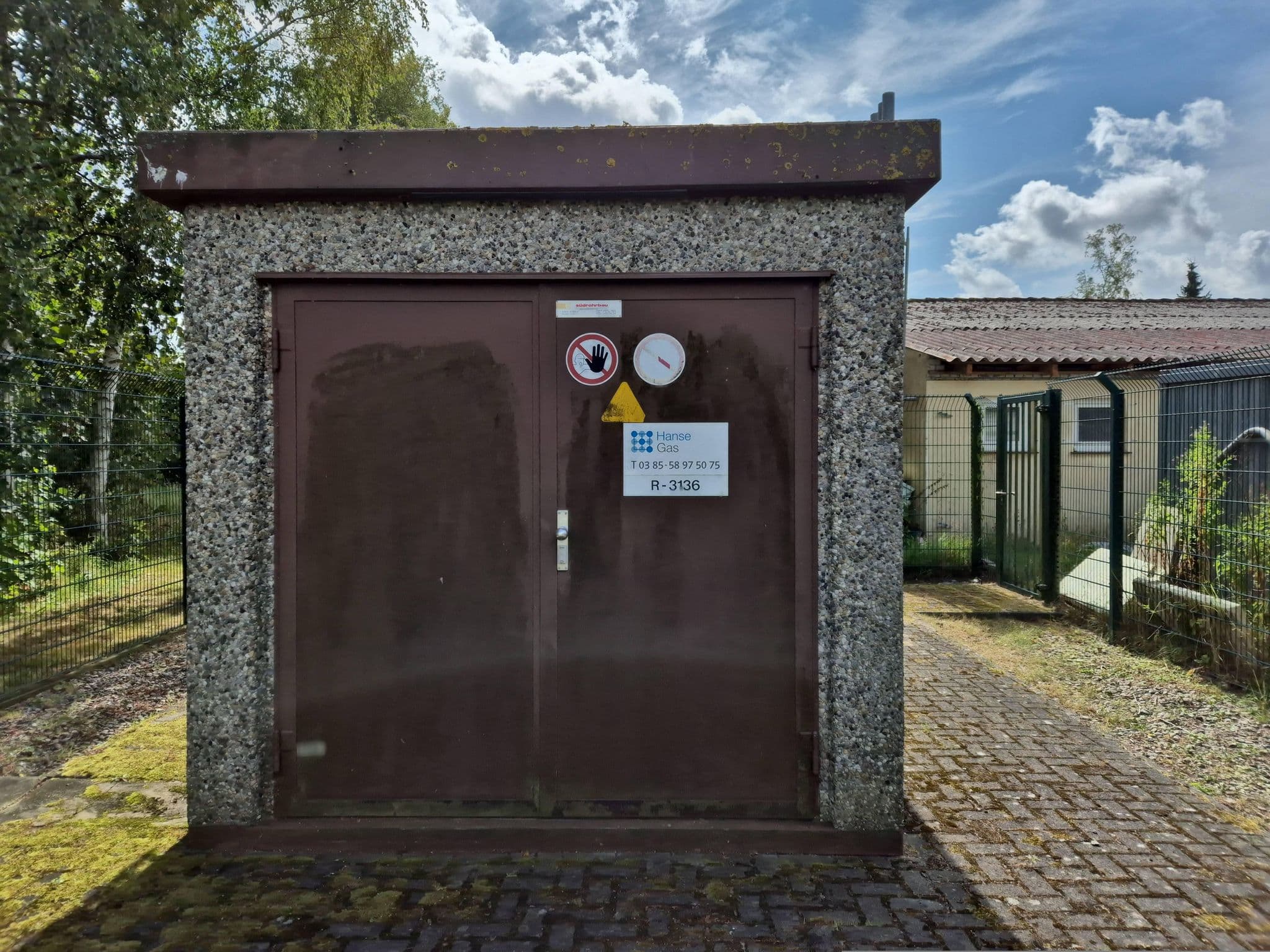 Street view near Ferienwohnung 6, Prohn — © jacobbraeutigam (CC BY-SA · Mapillary)