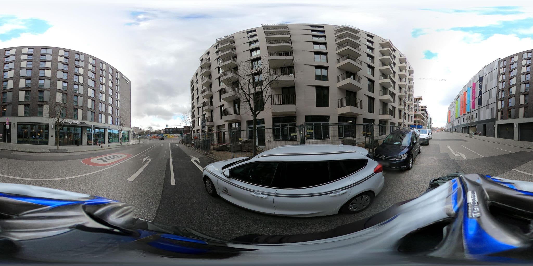 Street view near Hampton by Hilton Berlin City East Side Gallery, Treptow — © eserte (CC BY-SA · Mapillary)