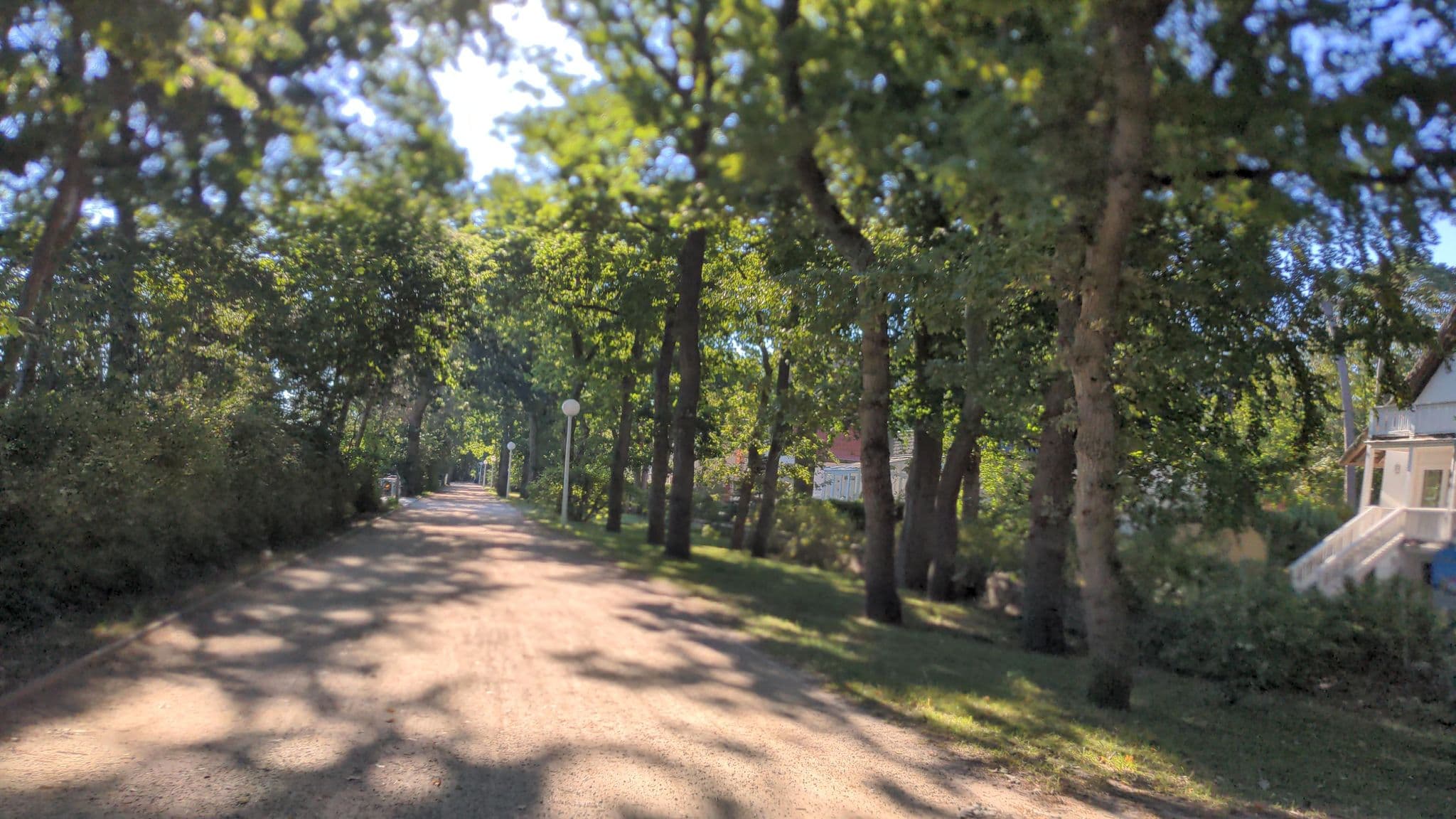 Street view near Strandvilla Scholle, Ostseebad Boltenhagen — © rasmustravemnd (CC BY-SA · Mapillary)