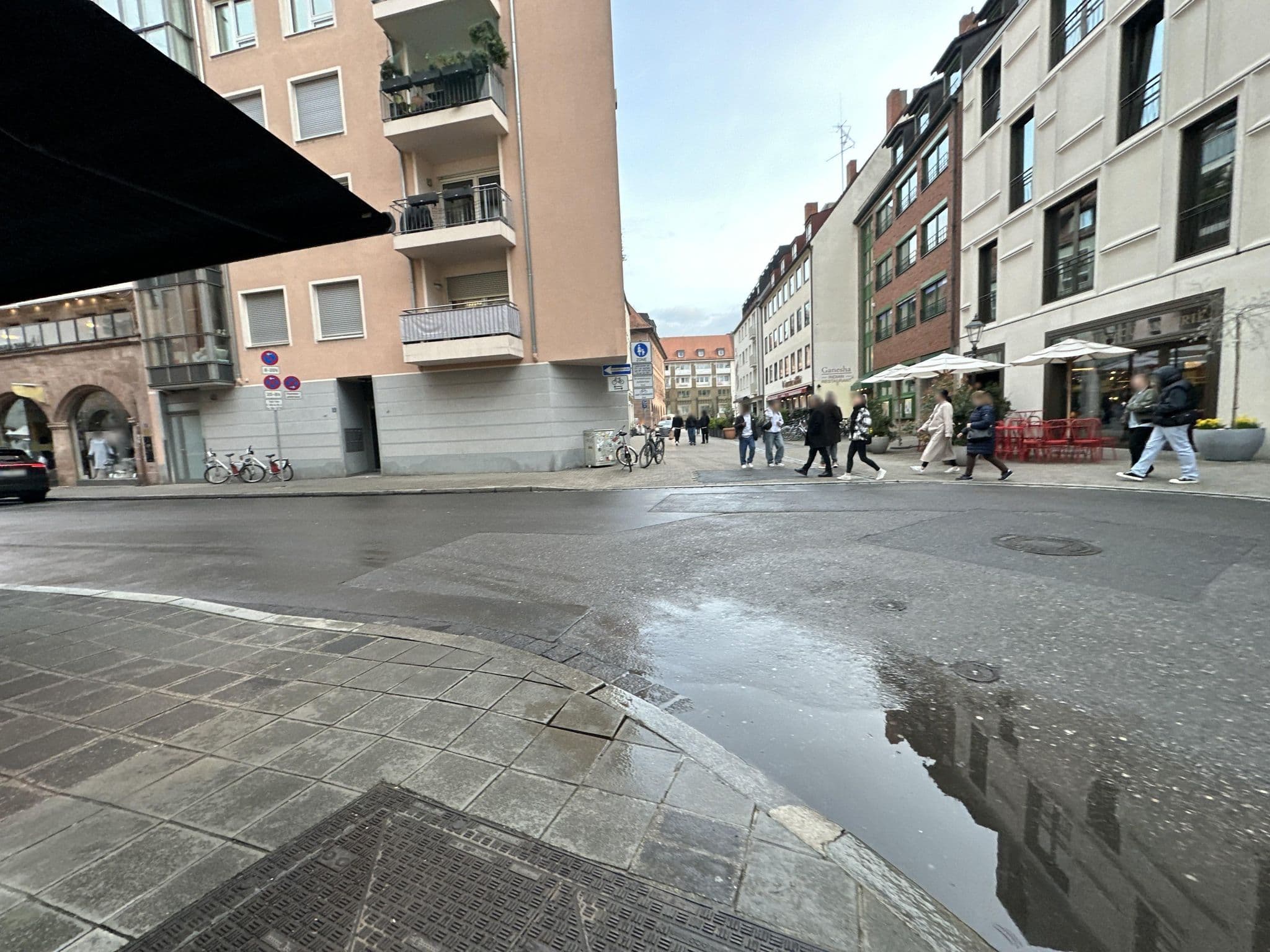 Street view near Karl August, Nuremberg — © quickness805 (CC BY-SA · Mapillary)