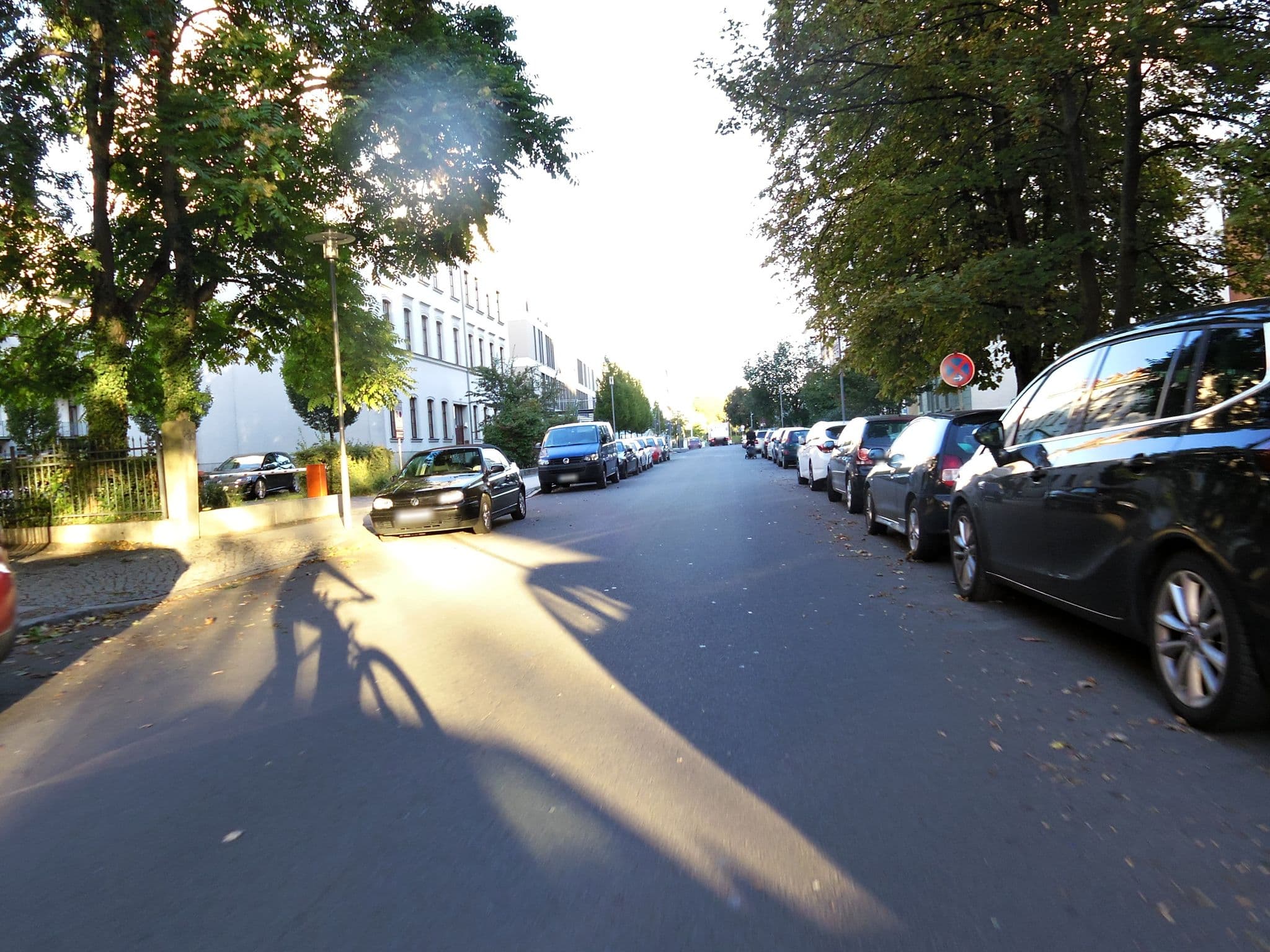 Street view near Gästezentrum Ernst Jäschke, Leipzig — © zoegglmeyr (CC BY-SA · Mapillary)