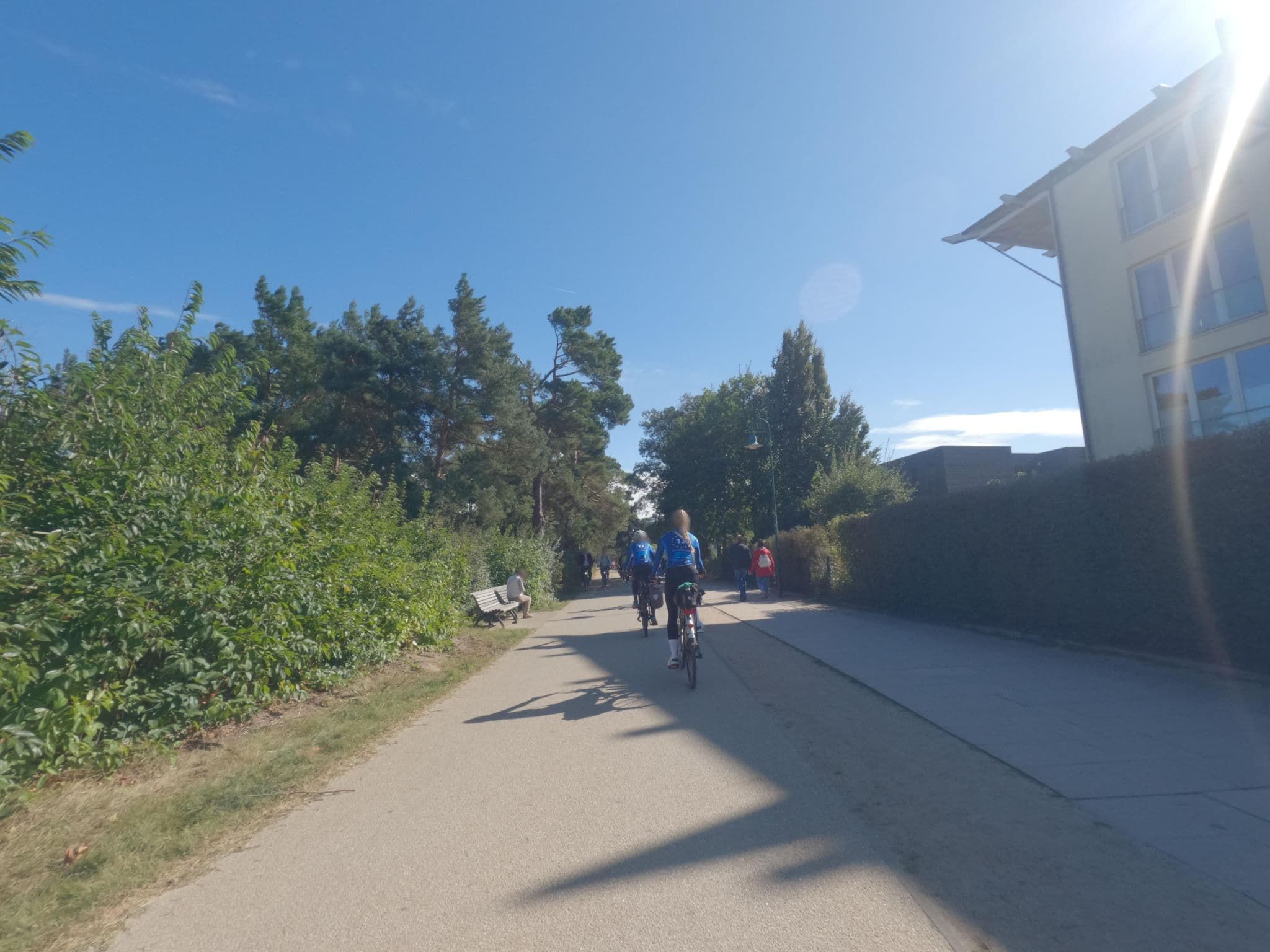 Street view near Forum Marinar, Bansin — © masterofnoroad (CC BY-SA · Mapillary)