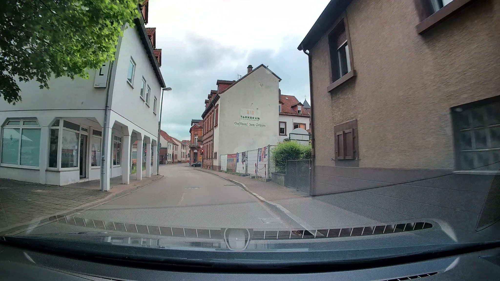 Street view near Hotel Degen, Weilerbach — © Bulld0z3r (CC BY-SA · Mapillary)