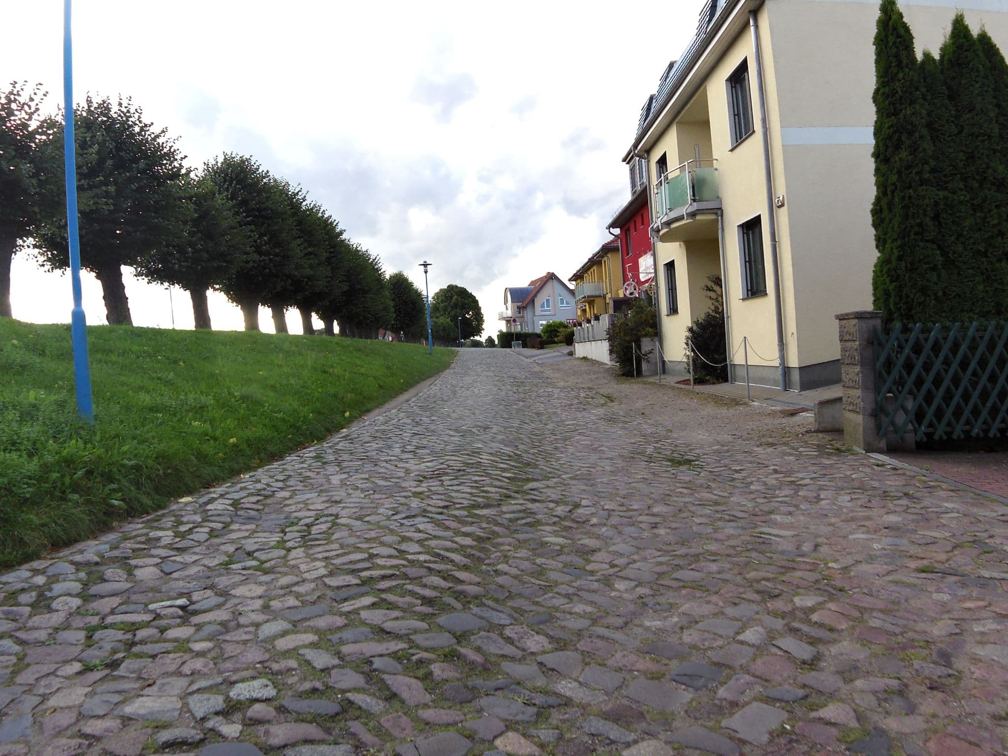 Street view near Zur Möwe, Wittenberge — © zoegglmeyr (CC BY-SA · Mapillary)