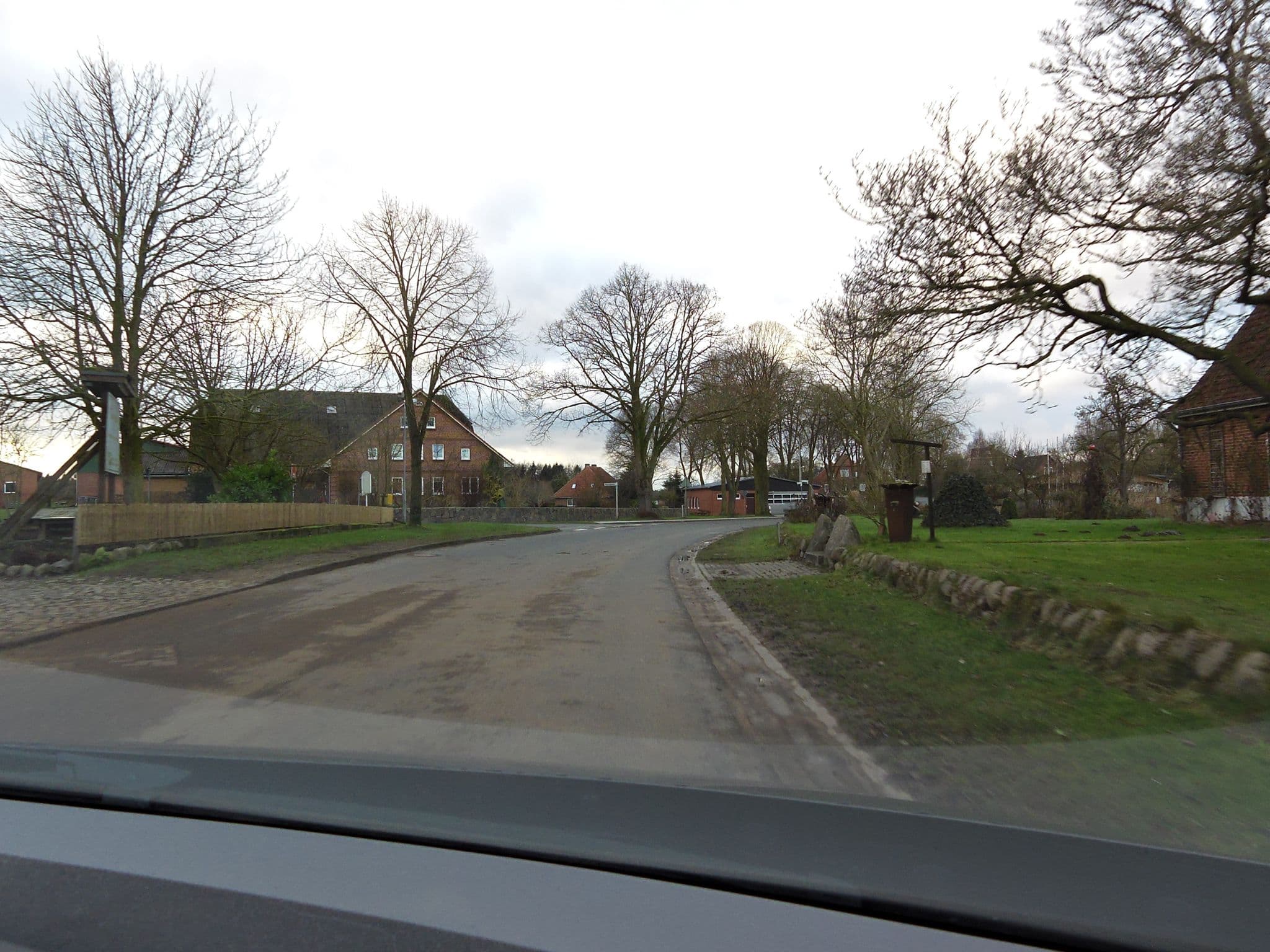 Street view near Ferienhof Schoppenhof, Ratzeburg — © zoegglmeyr (CC BY-SA · Mapillary)