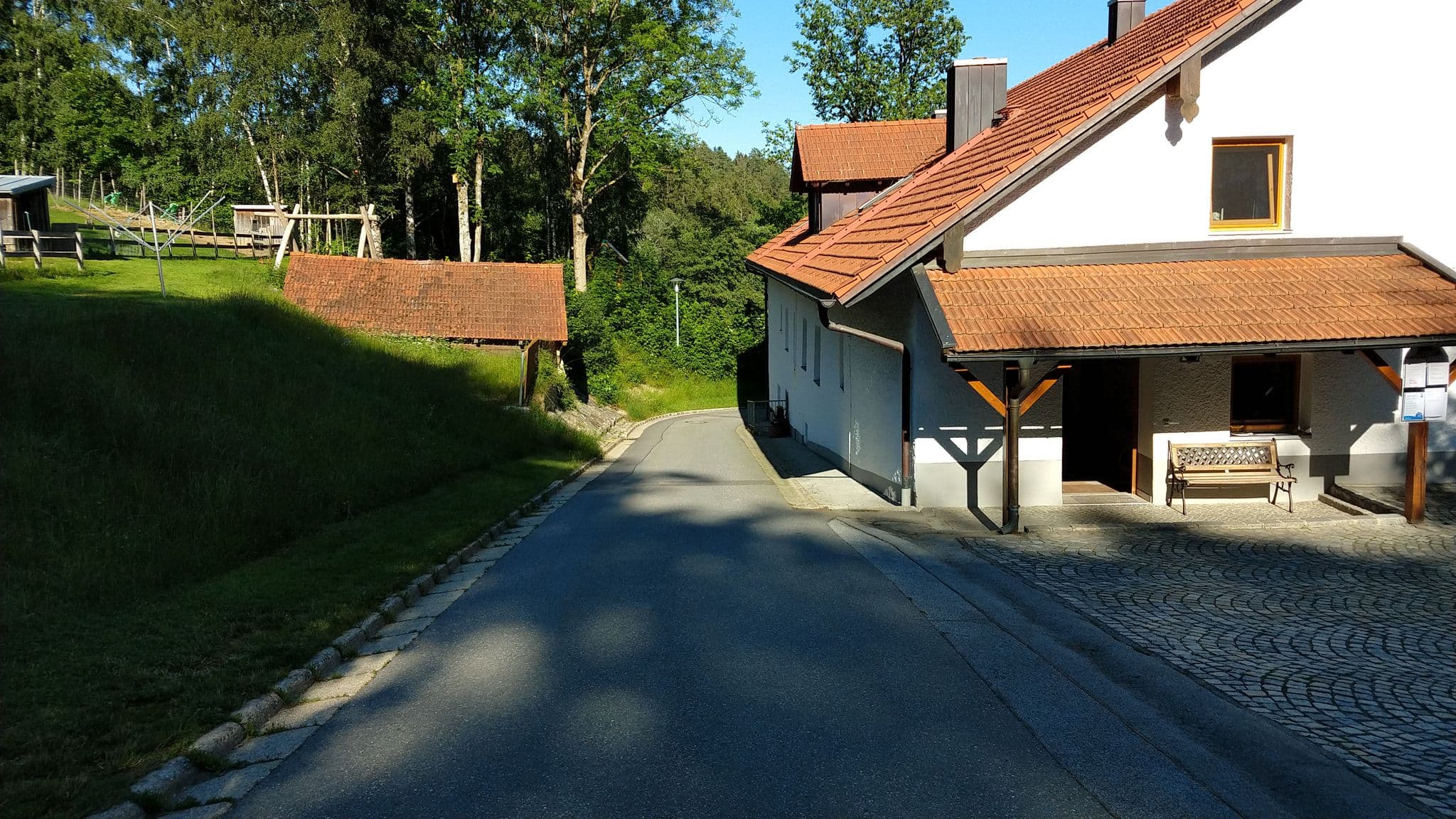 Street view near Kinderparadies Höcker, Innernzell — © molker (CC BY-SA · Mapillary)