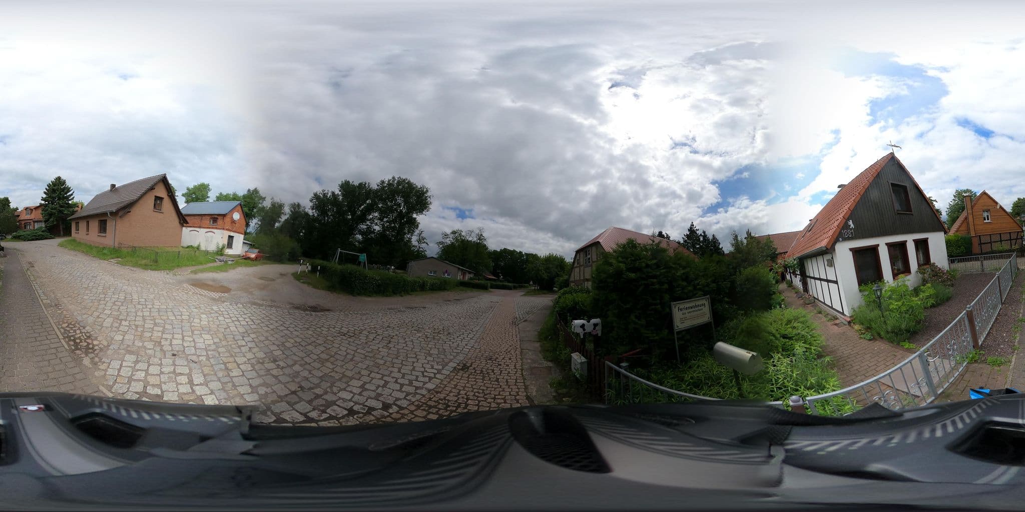 Street view near Ferienwohnung Püttmann, Rhinow — © ADFClandesverbandBRB (CC BY-SA · Mapillary)