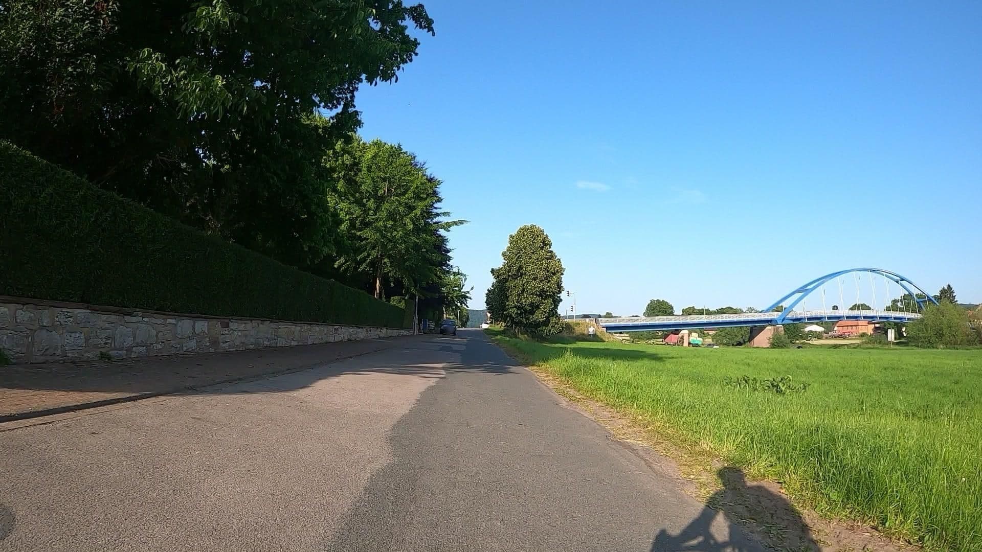 Street view near Ferienwohnung Zeddies, Hehlen — © Langfahrer (CC BY-SA · Mapillary)