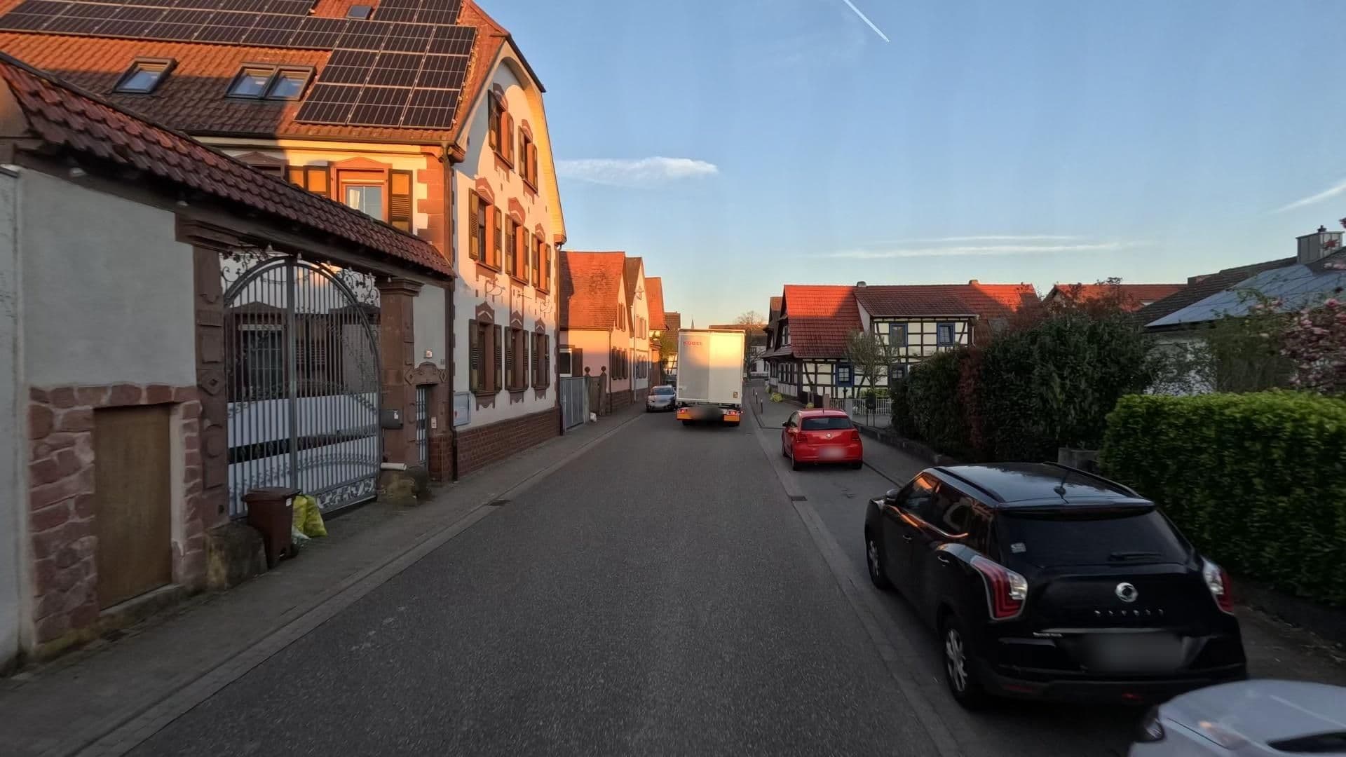 Street view near Weingut Bitzel, Winden — © bct (CC BY-SA · Mapillary)