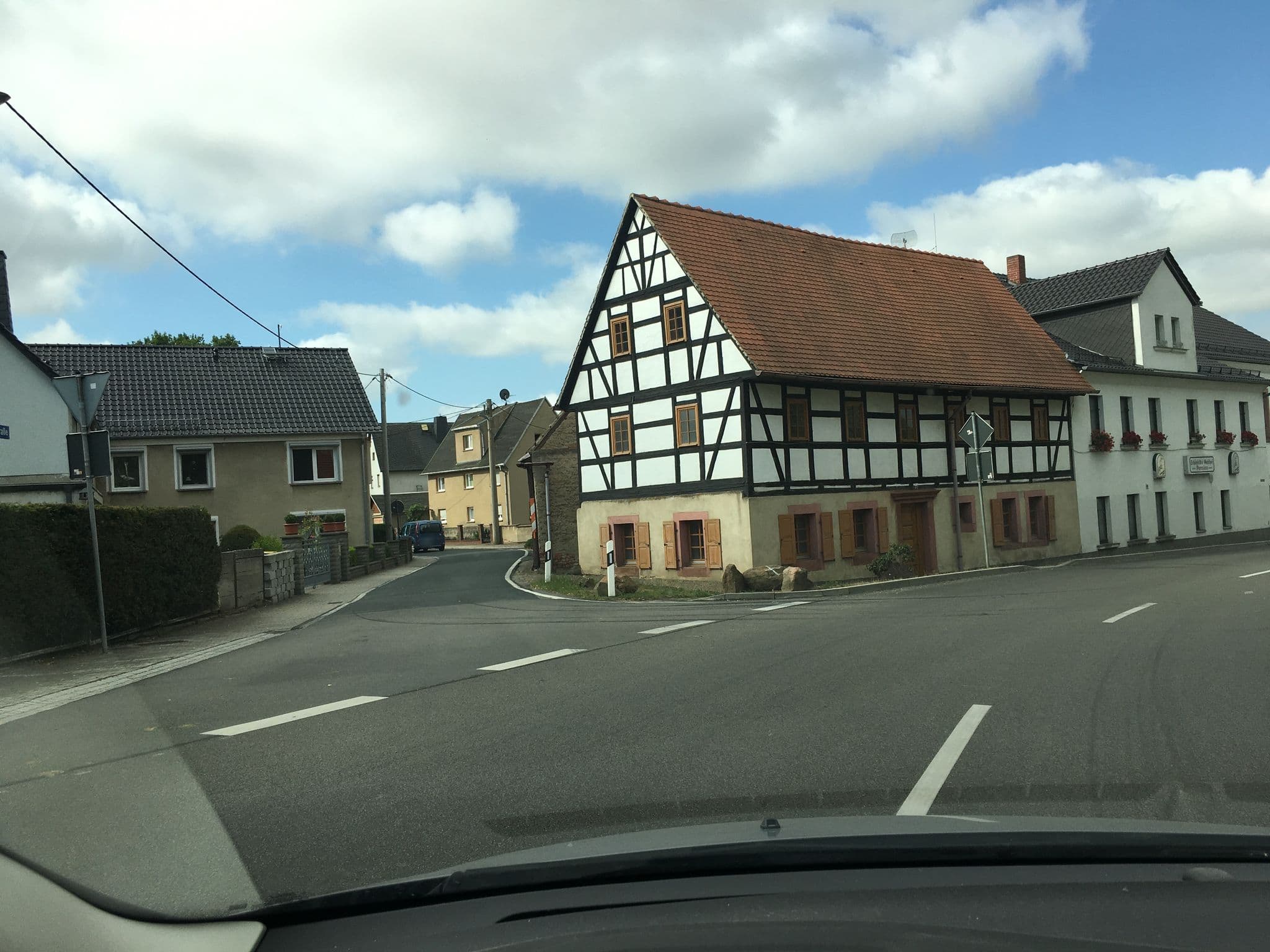 Street view near Ferienwohnung "Zur Alten Eiche", Frohburg — © bejotel (CC BY-SA · Mapillary)