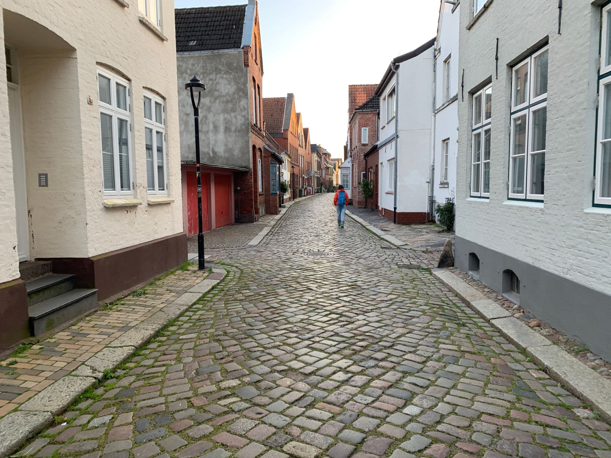 Street view near Meeresstrand, Husum — © smic (CC BY-SA · Mapillary)