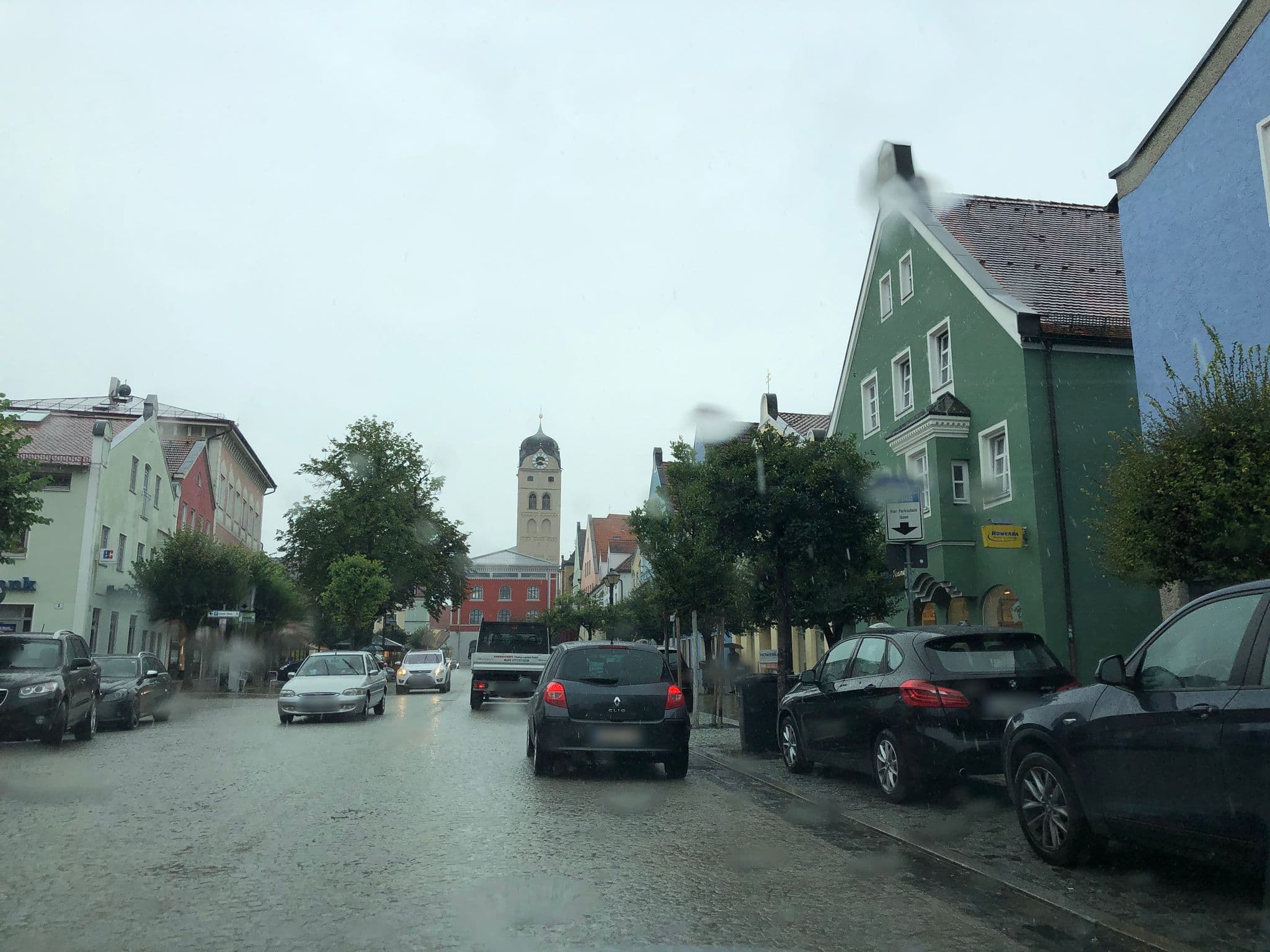 Street view near ama Airport-Messe-Apartementhotel, Erding — © chuck (CC BY-SA · Mapillary)