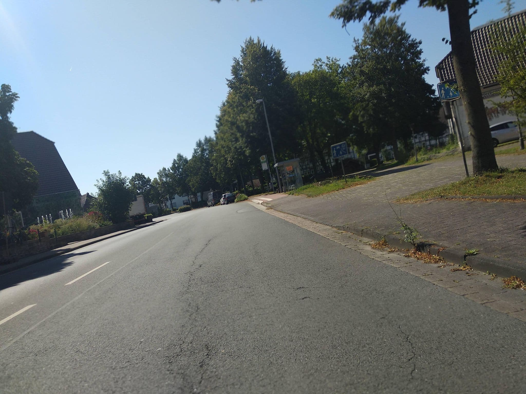 Street view near Hotel vier Spitzen, Beverungen — © steinm (CC BY-SA · Mapillary)