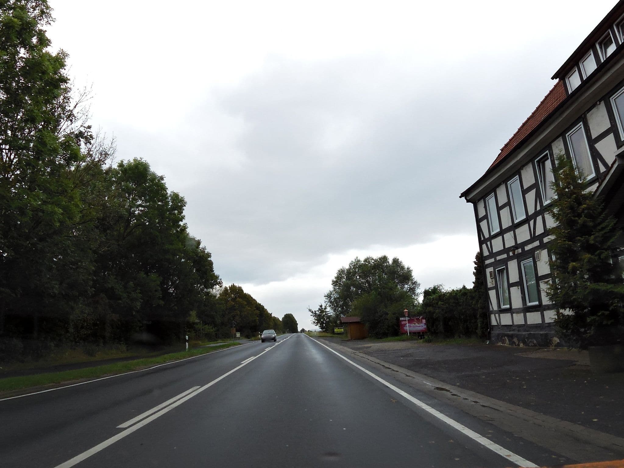 Street view near Geismarburg, Göttingen — © moenk (CC BY-SA · Mapillary)