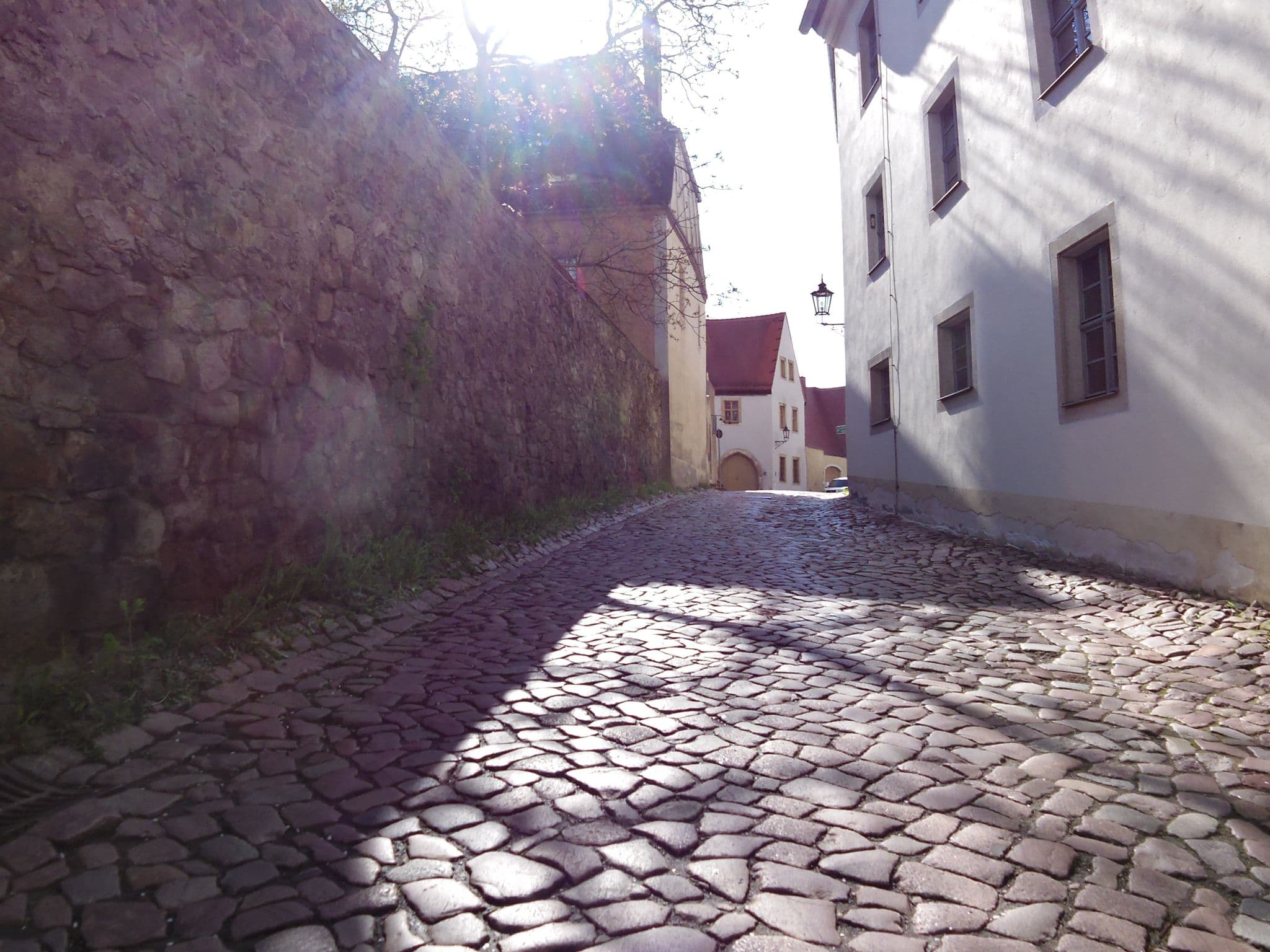 Street view near Jahnaischer Hof, Meissen — © zoegglmeyr (CC BY-SA · Mapillary)