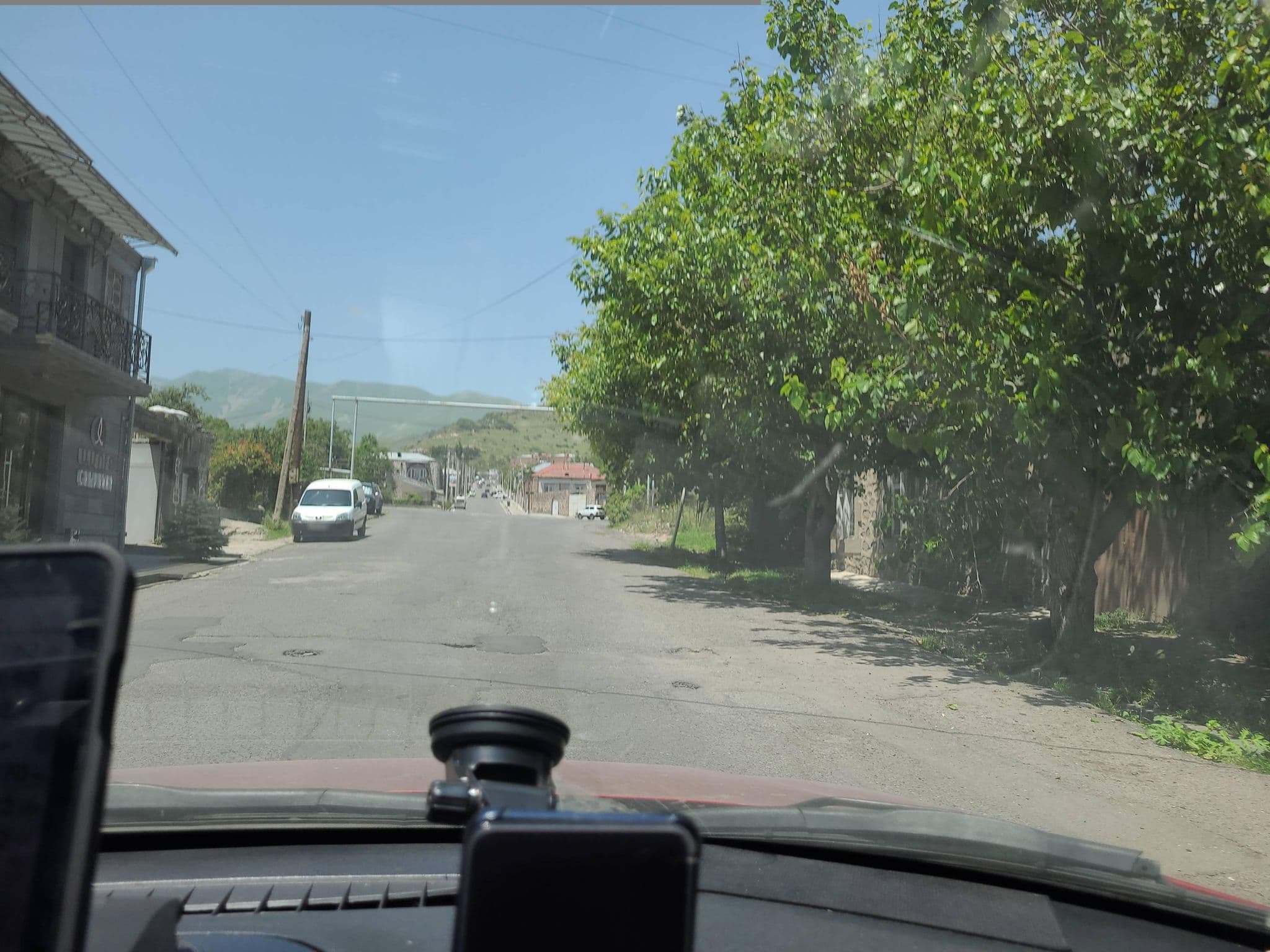 Street view near Asour, Goris — © noktoborus (CC BY-SA · Mapillary)