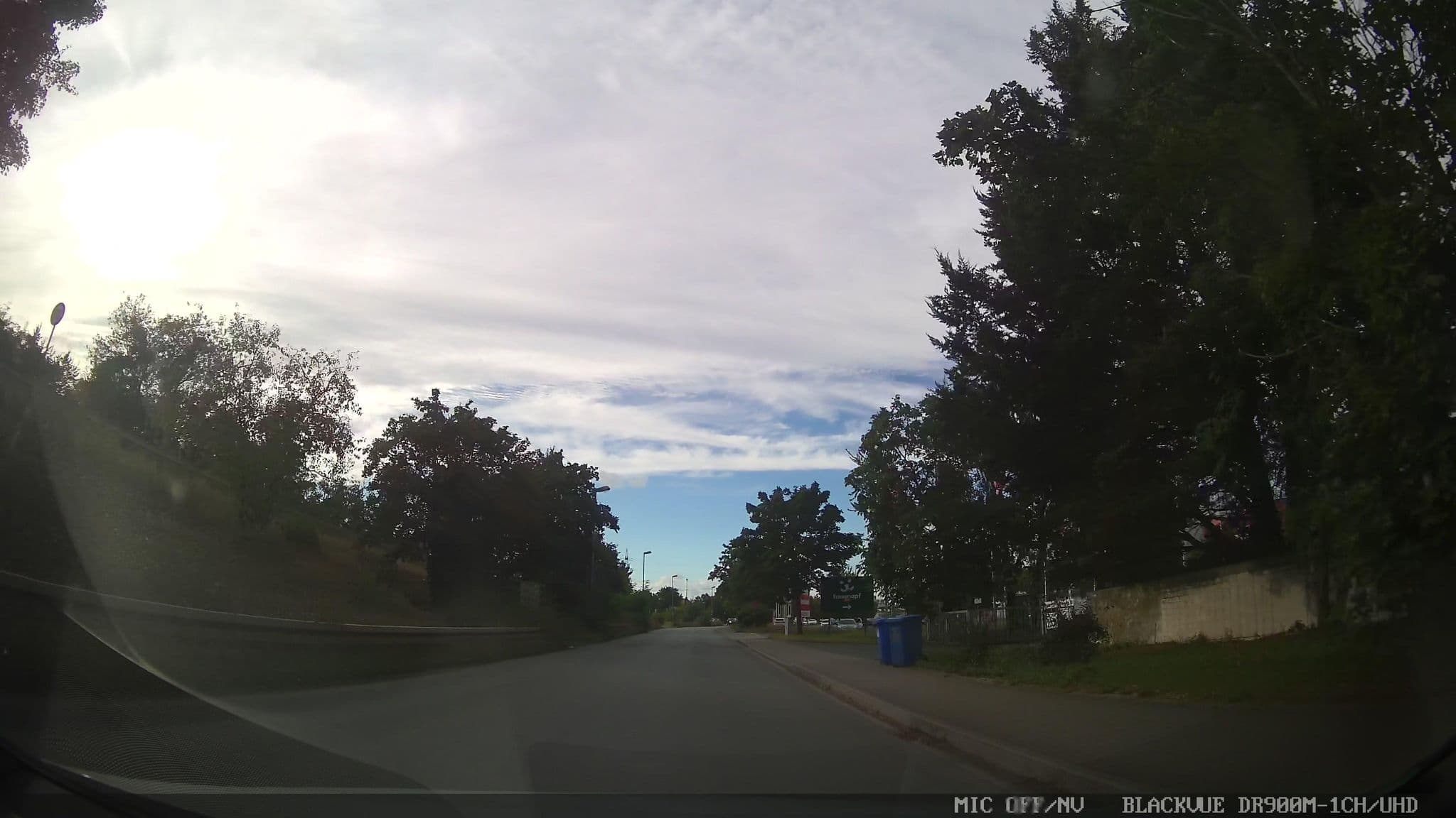 Street view near Motel Terminalpark, Bischofsheim — © chuck (CC BY-SA · Mapillary)