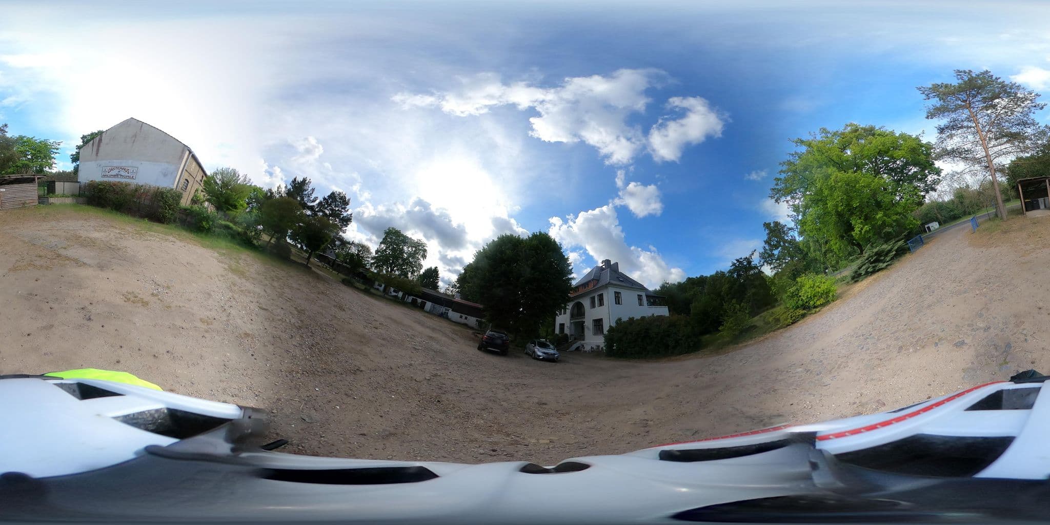 Street view near Gästehaus Ahlimbsmühle, Milmersdorf — © Oderradler (CC BY-SA · Mapillary)