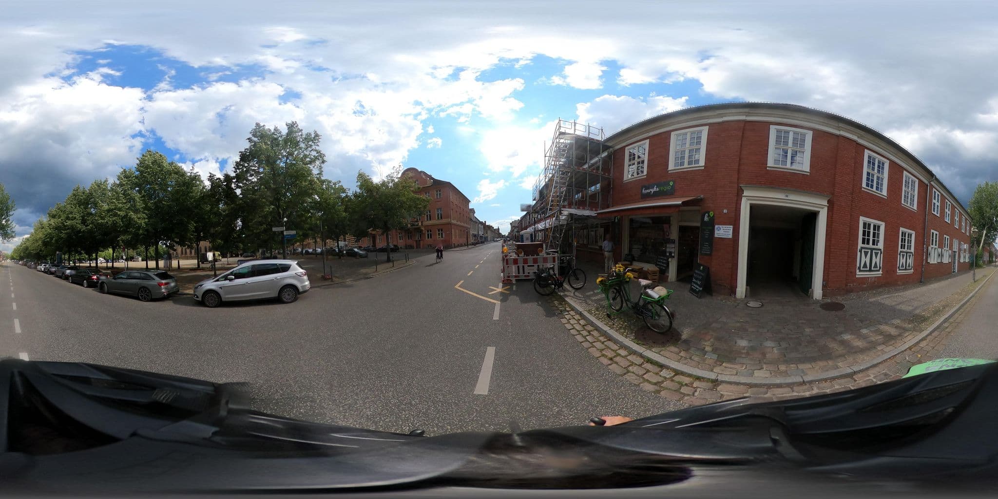 Street view near Kleines Glück, Potsdam — © britiger (CC BY-SA · Mapillary)