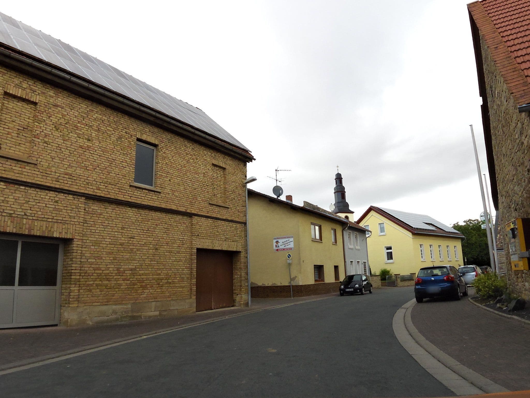 Street view near Oma Else, Erbes-Büdesheim — © moenk (CC BY-SA · Mapillary)