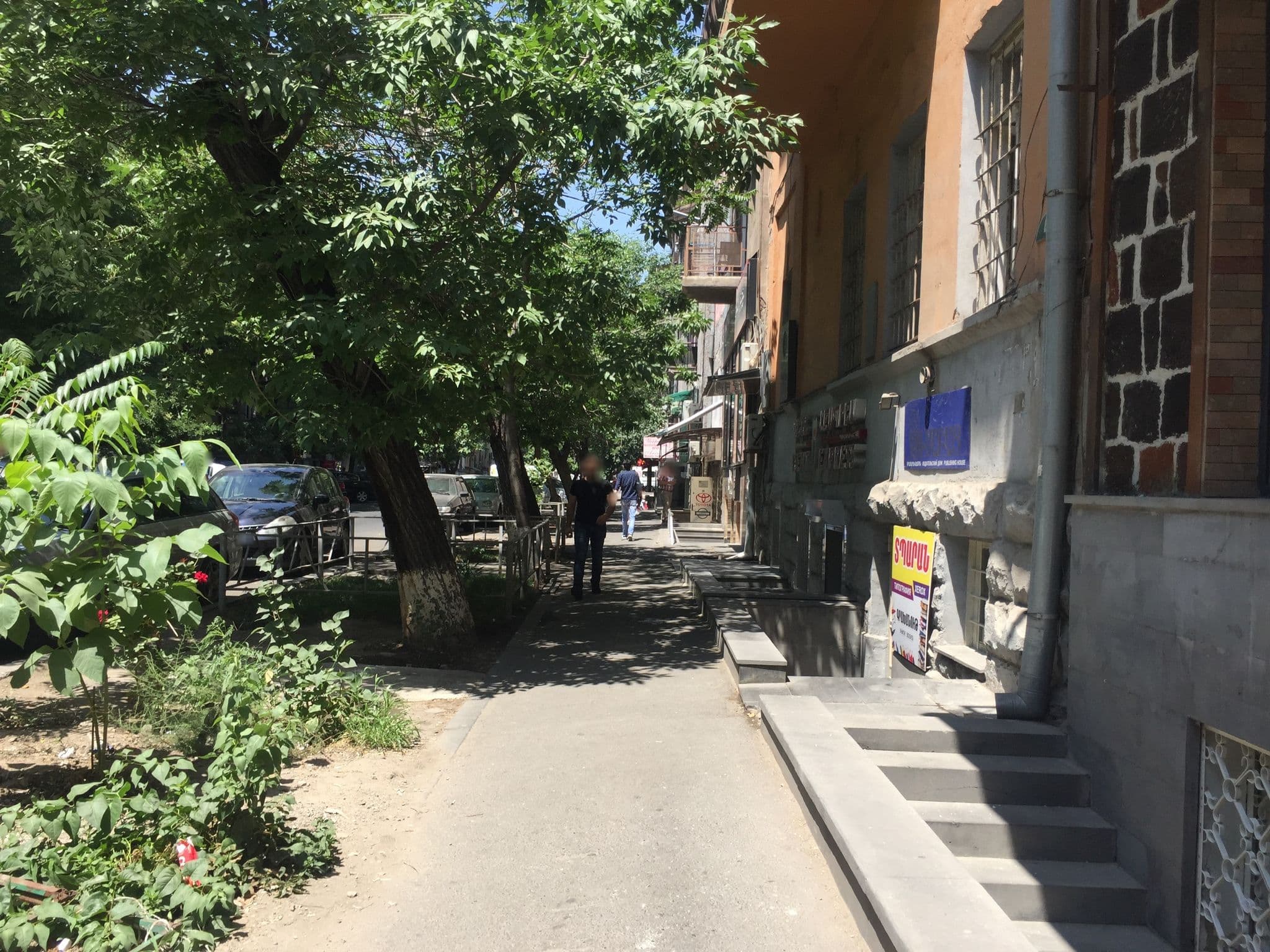 Street view near Ofuro, Kentron — © thepriben (CC BY-SA · Mapillary)