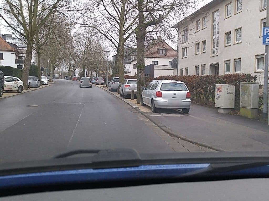 Street view near Haus am Eleonorenring, Bad Nauheim — © scg1176 (CC BY-SA · Mapillary)