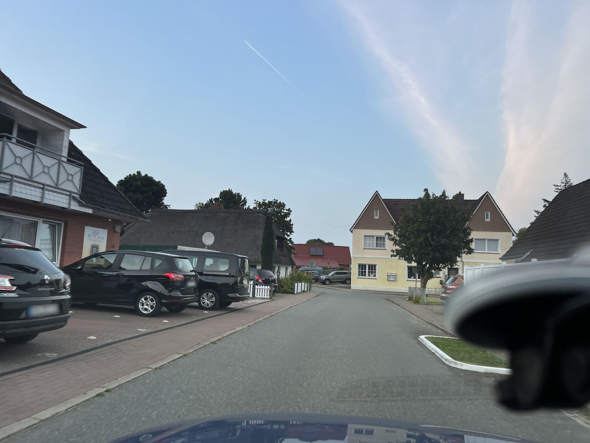 Street view near Heimathafen, Büsum — © robffm (CC BY-SA · Mapillary)