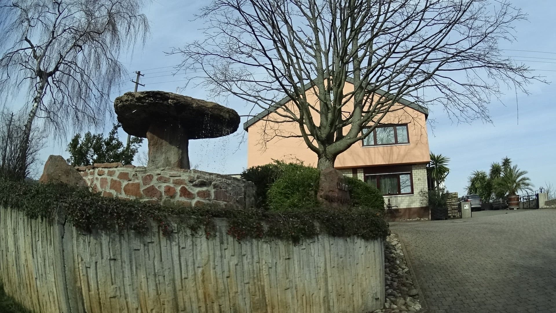 Street view near Ferienwohnung Damm, Edenkoben — © ramap (CC BY-SA · Mapillary)