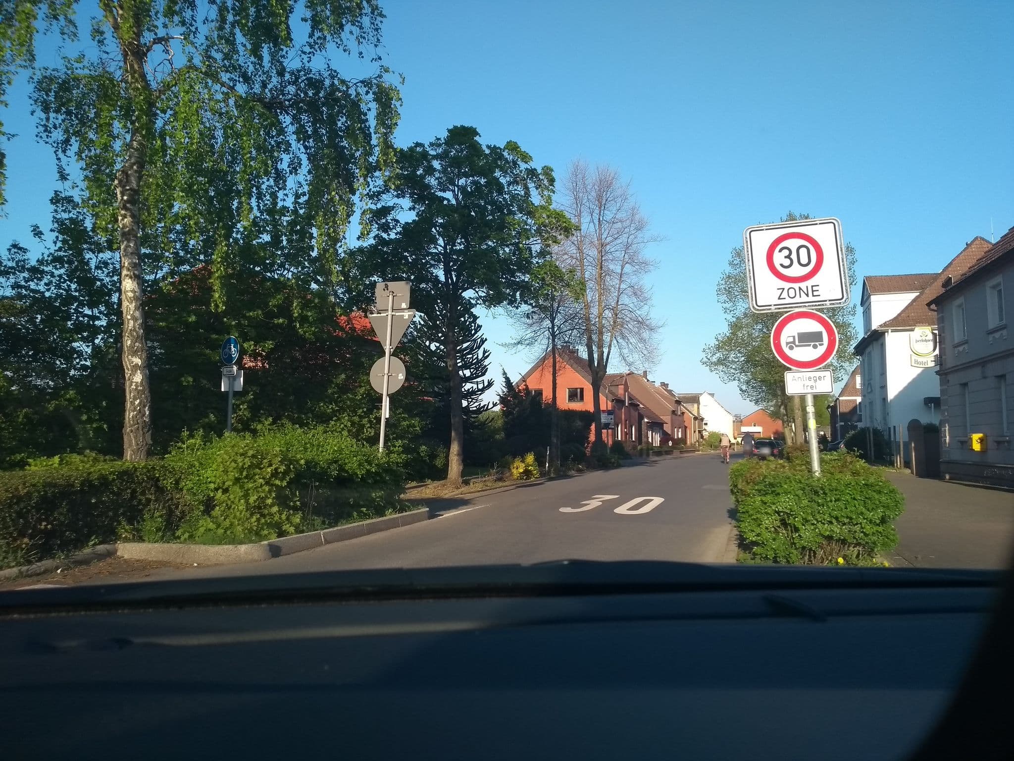 Street view near Bollerott, Selm — © awaya (CC BY-SA · Mapillary)
