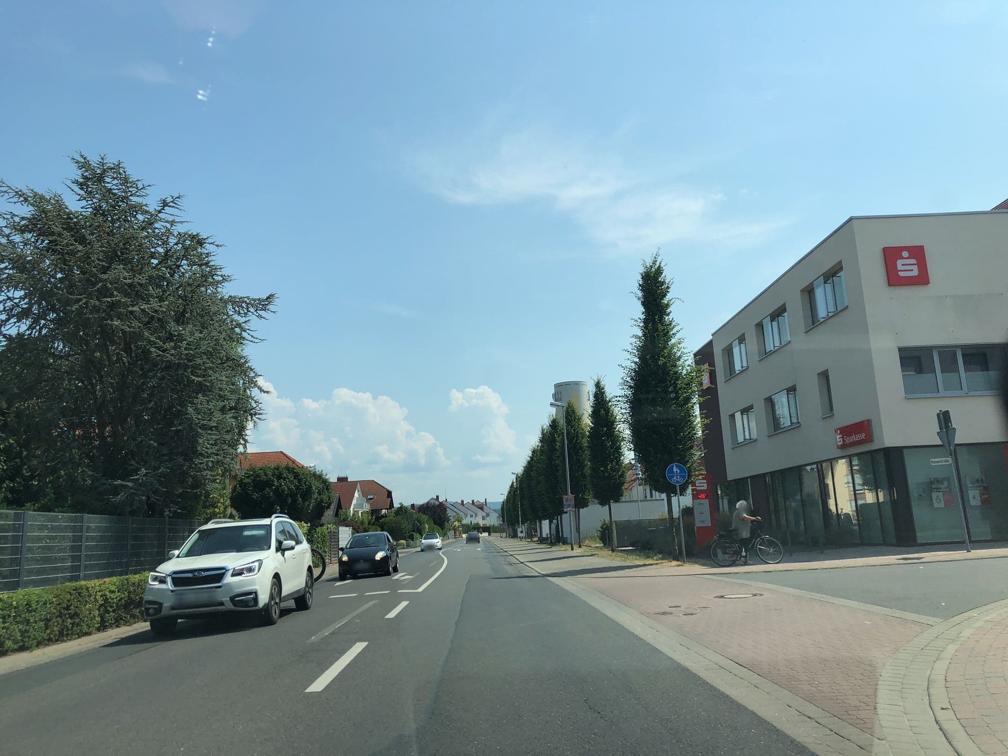 Street view near Boardinghouse Niedernberg, Niedernberg — © chuck (CC BY-SA · Mapillary)