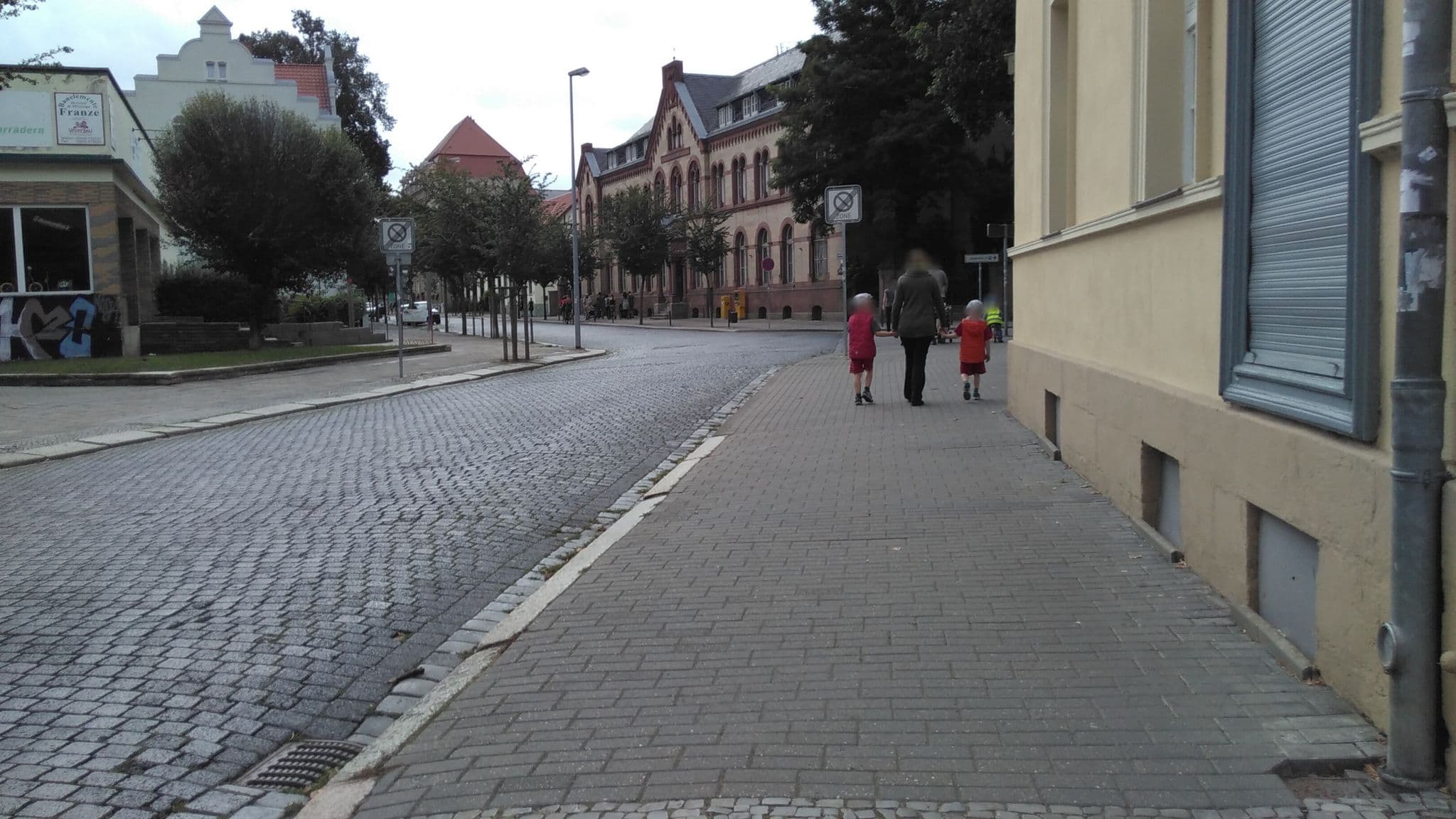 Street view near Hotel Tilia, Quedlinburg — © zuse (CC BY-SA · Mapillary)