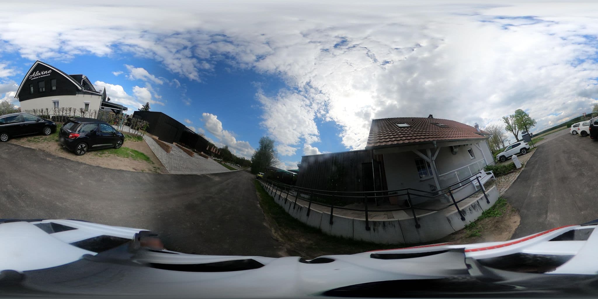 Street view near Alwine, Rietz Neuendorf — © Oderradler (CC BY-SA · Mapillary)
