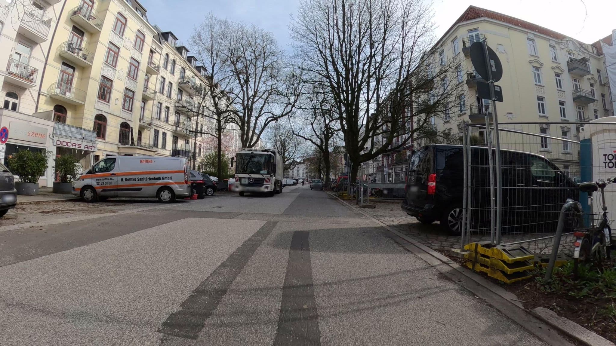Street view near Stacey, Hoheluft-Ost — © veloroute_hamburg (CC BY-SA · Mapillary)