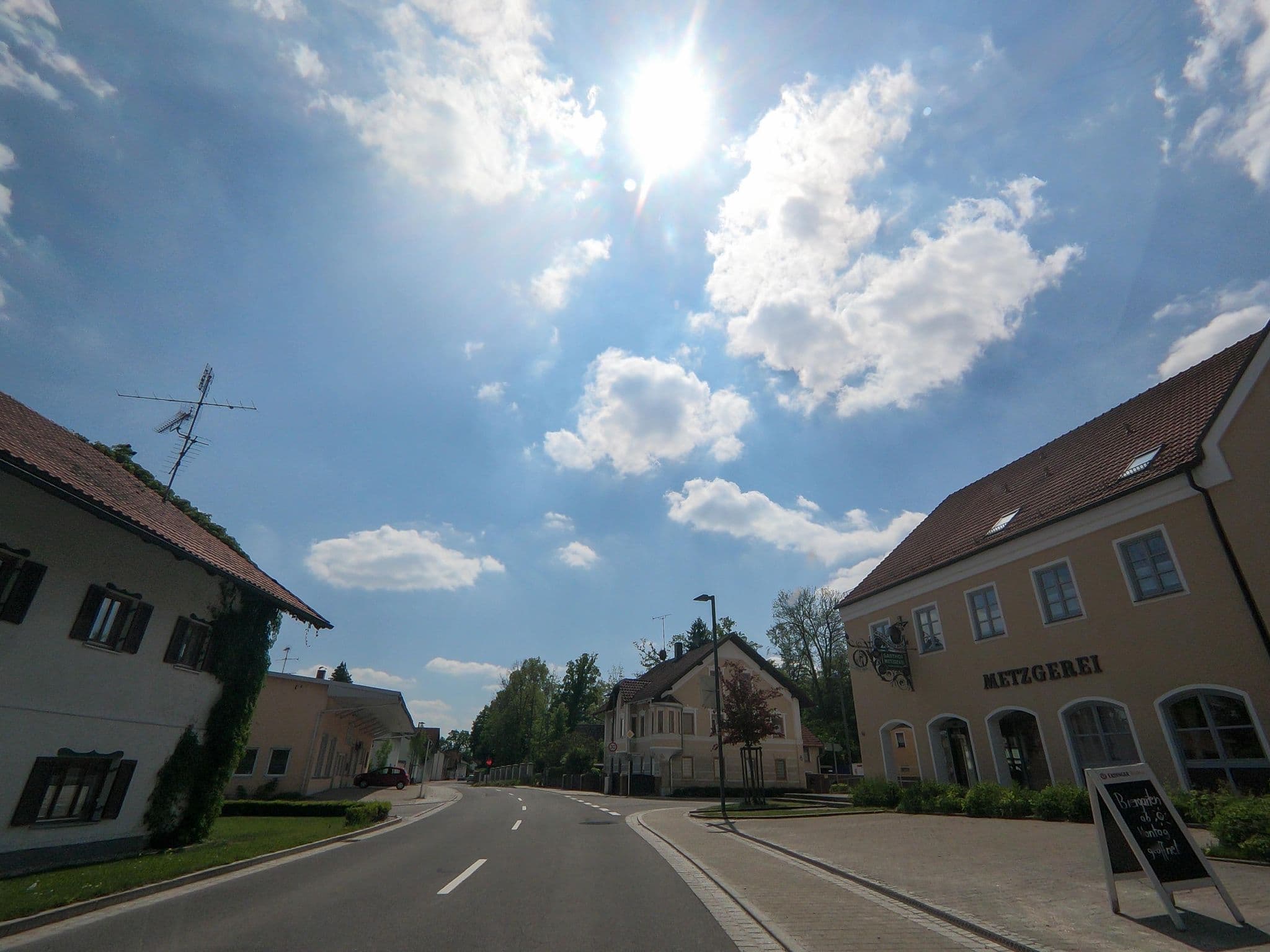 Street view near Köck, Gerzen — © plonma1 (CC BY-SA · Mapillary)