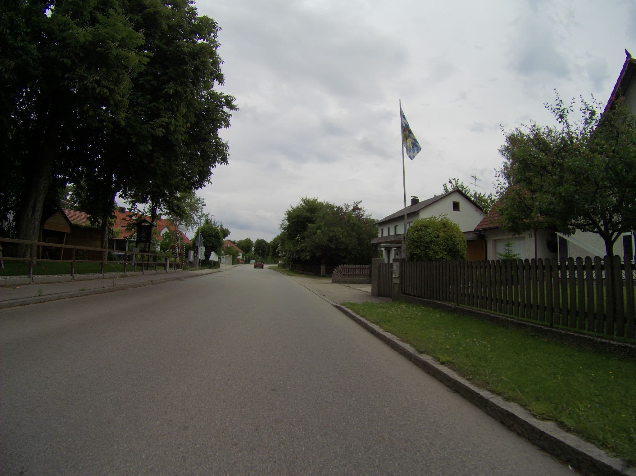 Street view near Alter Wirt, Langenbach — © mischl7 (CC BY-SA · Mapillary)