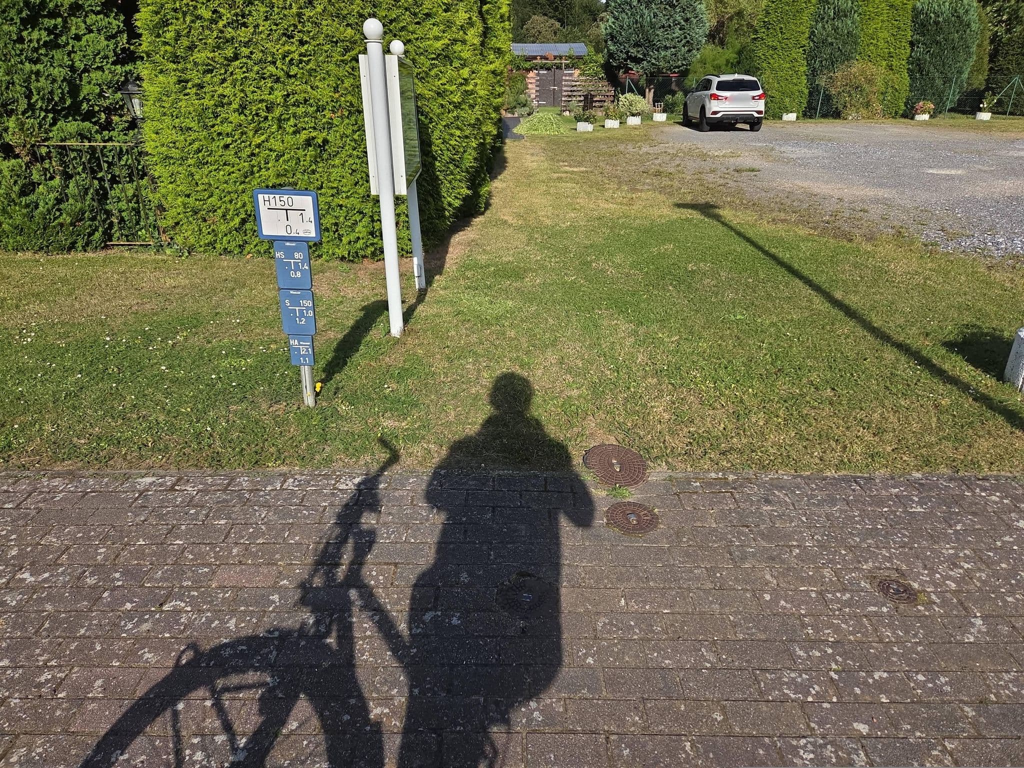 Street view near Gasthof Holtz, Mesekenhagen — © jacobbraeutigam (CC BY-SA · Mapillary)