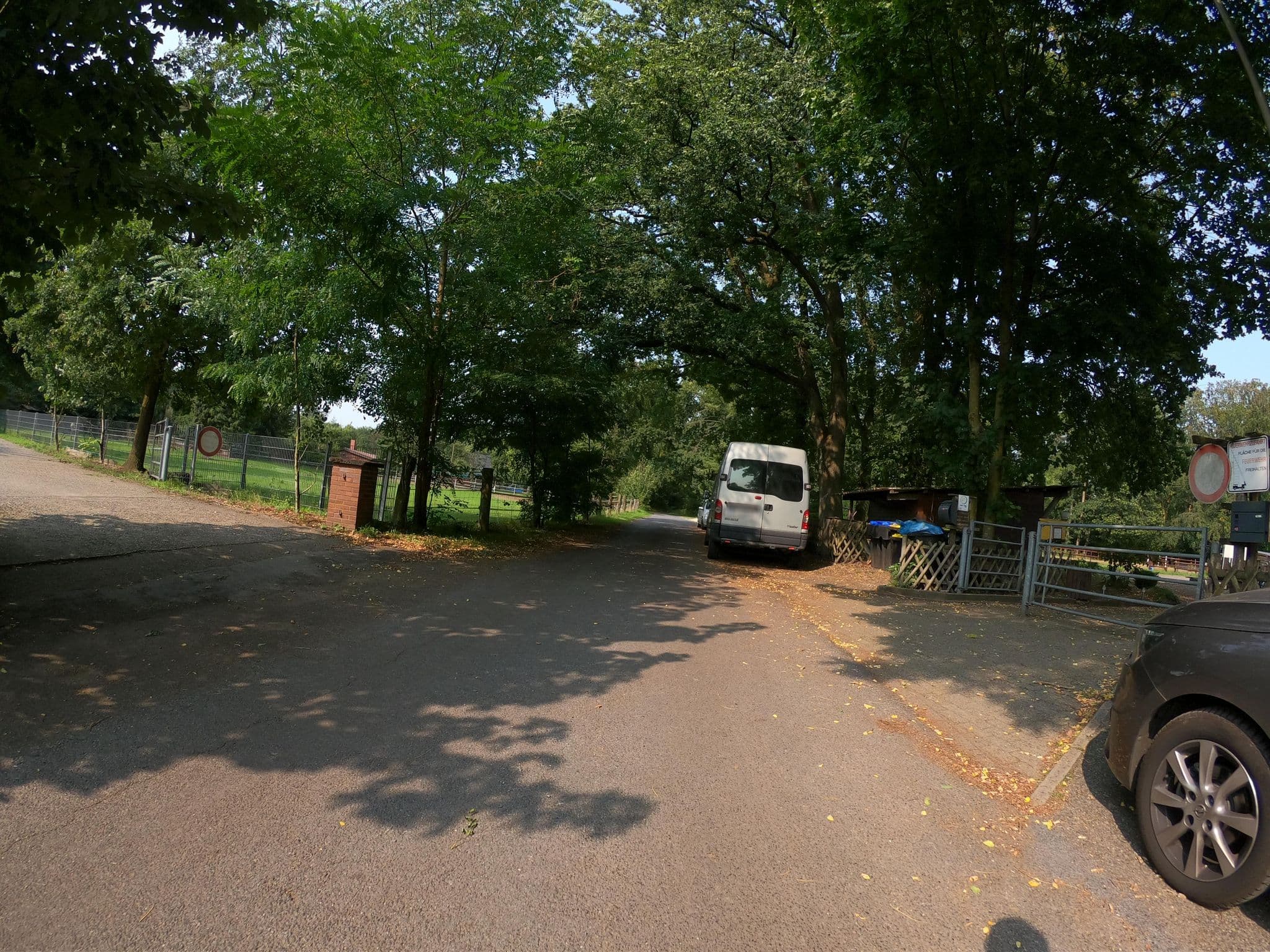 Street view near Herberge zur Herrlichkeit, Rhade — © geogladbecker (CC BY-SA · Mapillary)