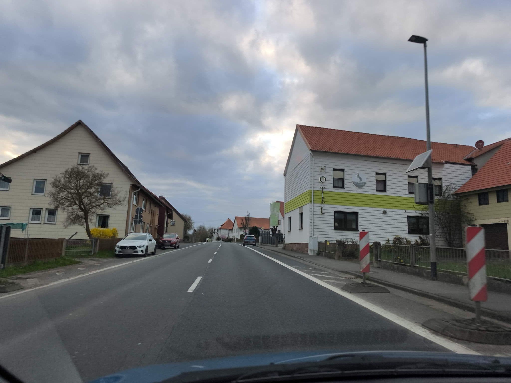 Street view near Zum Sachsenroß, Nörten-Hardenberg — © hotteliene (CC BY-SA · Mapillary)