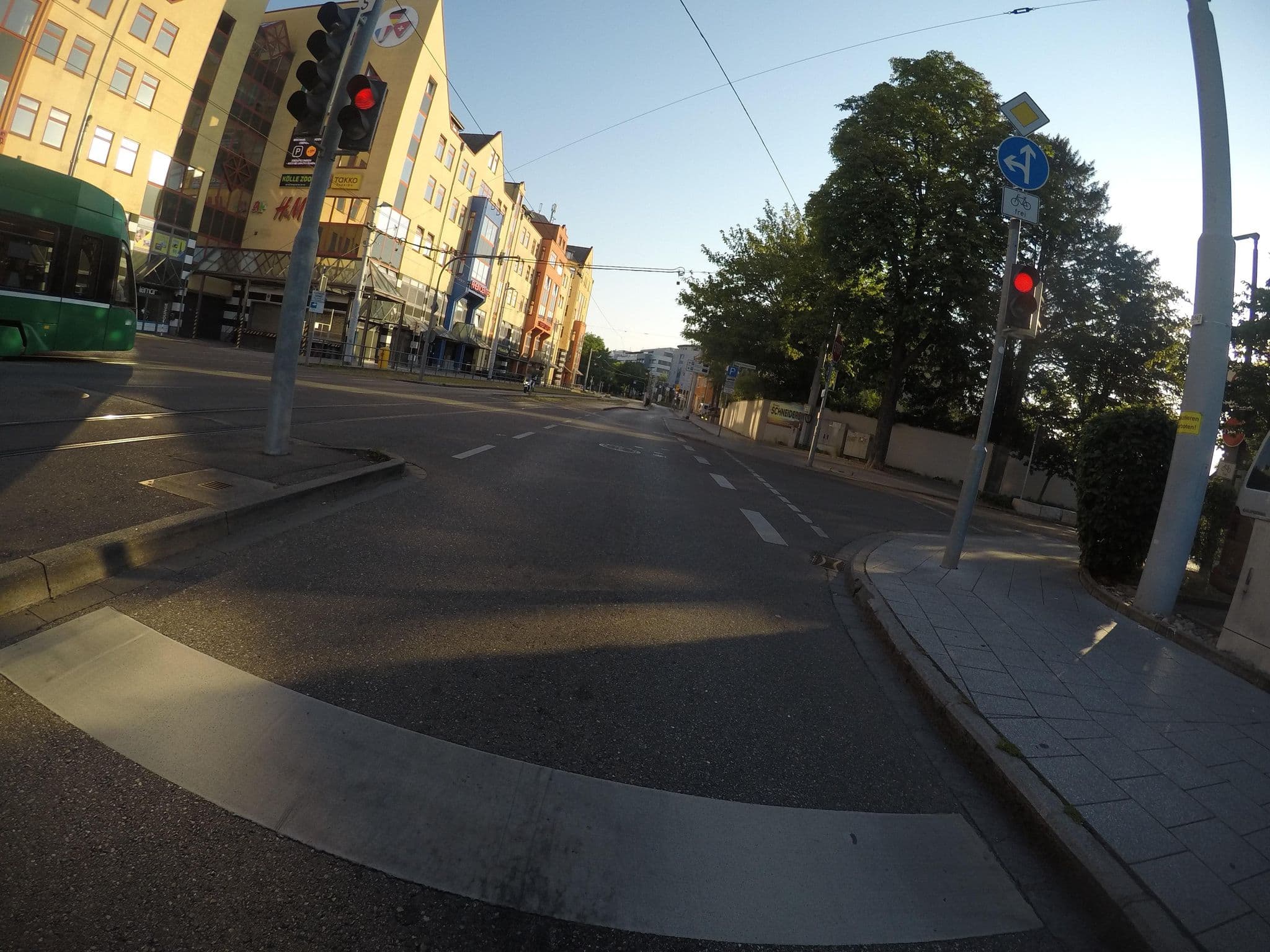 Street view near B&B Hotel, Weil am Rhein — © mfa (CC BY-SA · Mapillary)