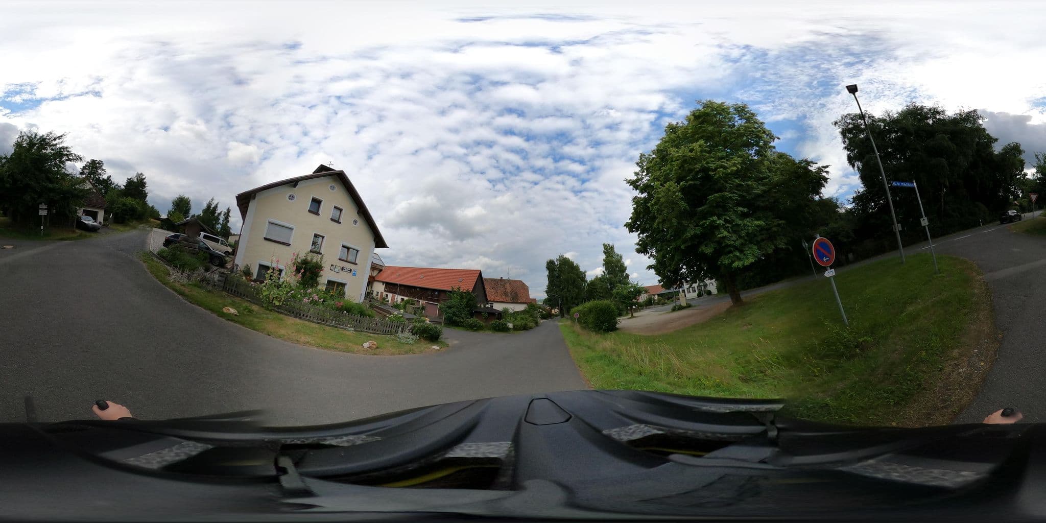 Street view near Ferien- und Ponyhof Wegmann, Waldershof — © kopra (CC BY-SA · Mapillary)